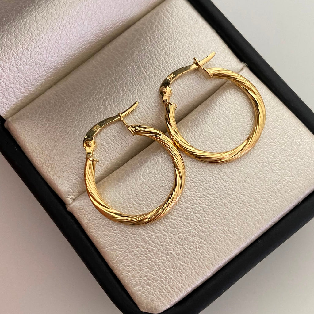 Candonga Entorchada Oro amarillo 18k 1,25 Gr / 2 Cm