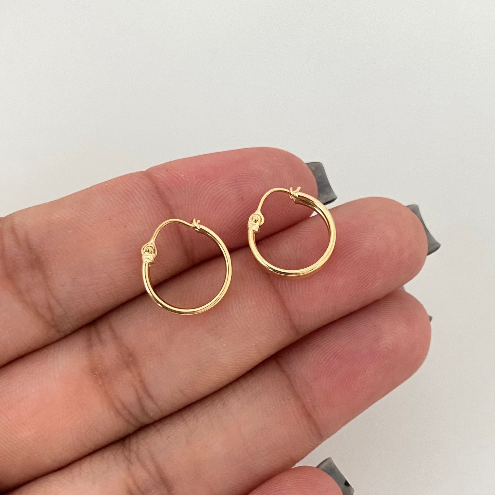 Candonga redonda lisa Oro amarillo 18k 1,15 Gr / 1,3 Cm