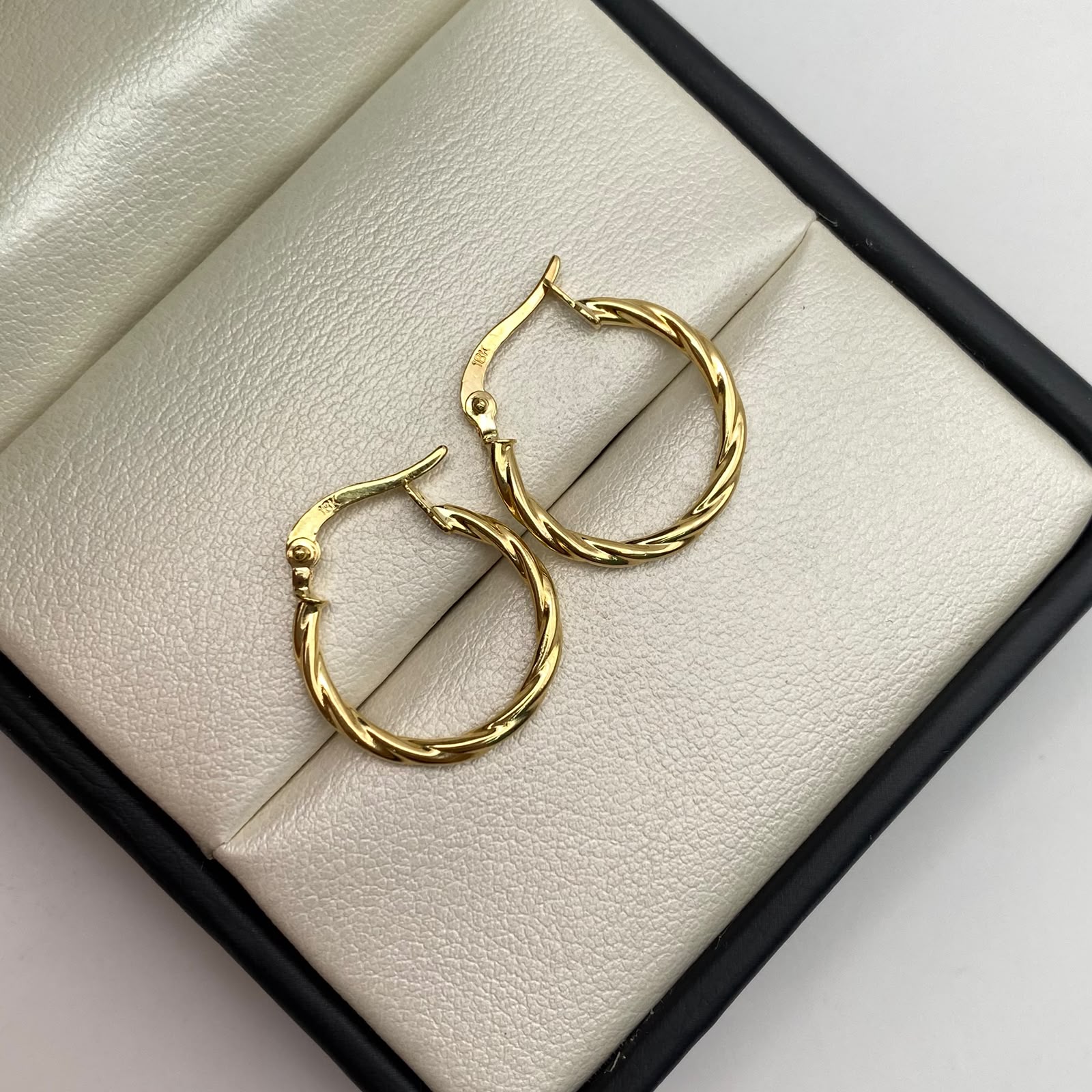 Candonga troquel espiral Oro amarillo 1,2 Gr / 2 Cm