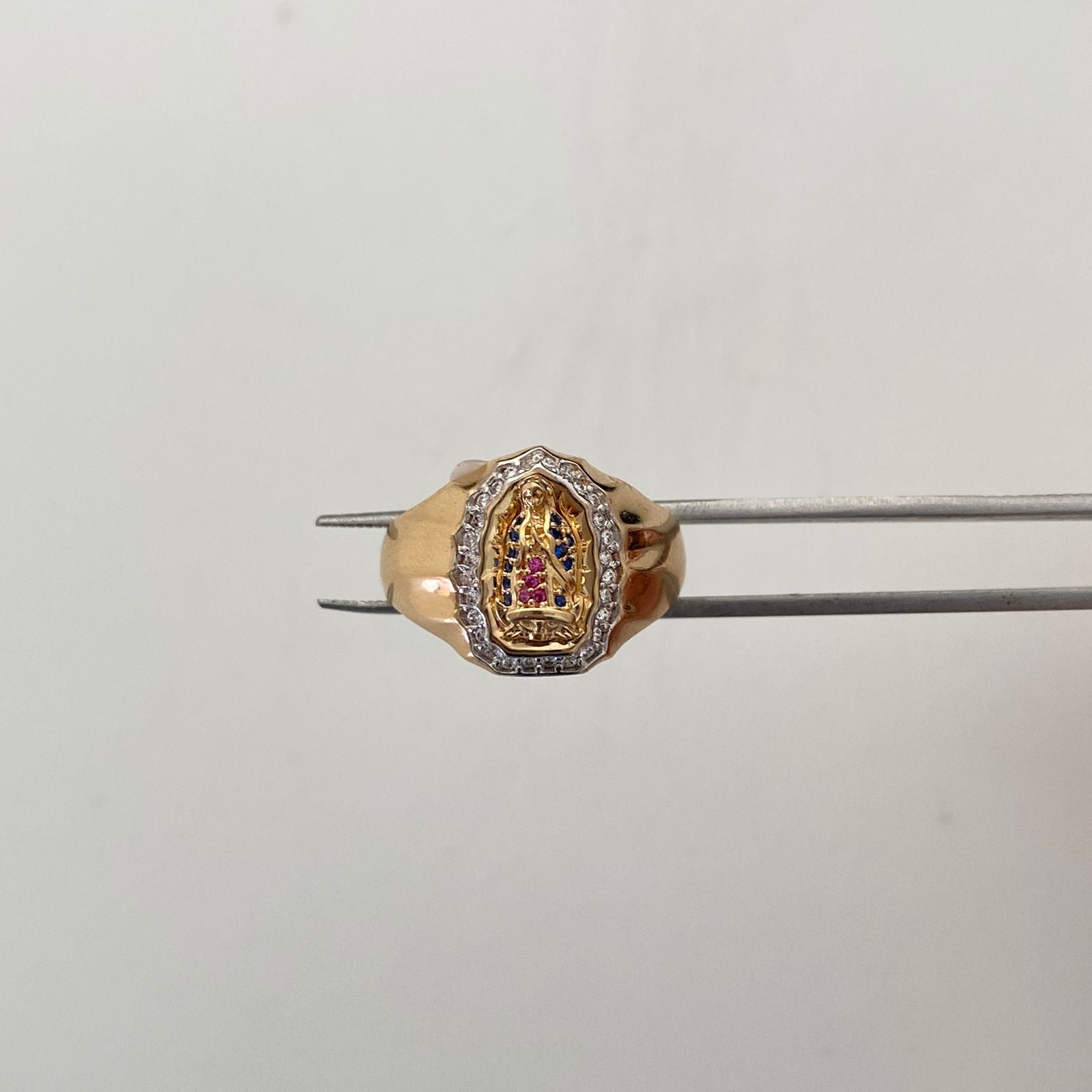 Anillo Virgen de Guadalupe Casting Oro amarillo 18k / Talla 7 1/2 / 4,75 Gr / 4,4 mm