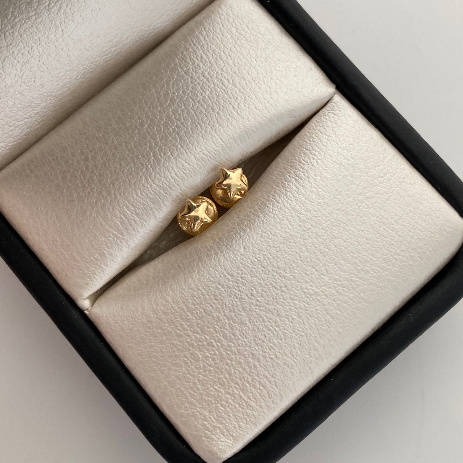 Topos Estrella Oro amarillo 18k 0,4 Gr / 4,1 mm