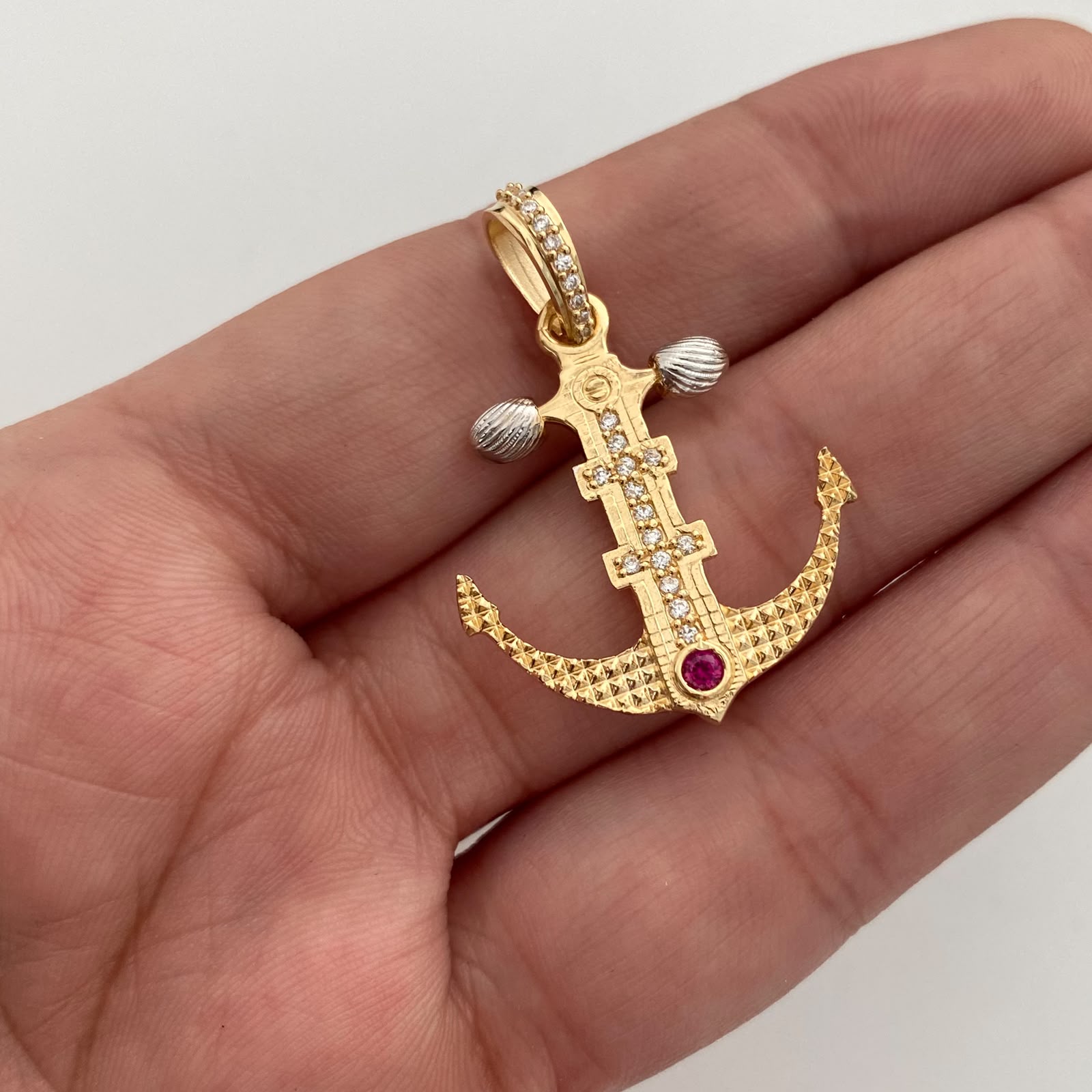Dije Ancla Casting Rosada Oro amarillo y Oro blanco 18k 3,9 Gr / 13,8 mm / 3,3 Cm