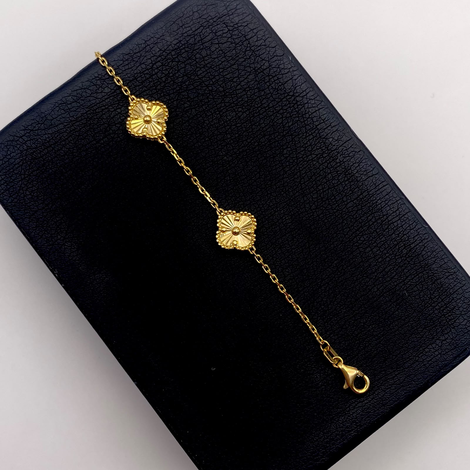Pulso It trebol diamantado Oro amarillo 18k 5,08 Gr / 0,9 mm / 19,1 Cm