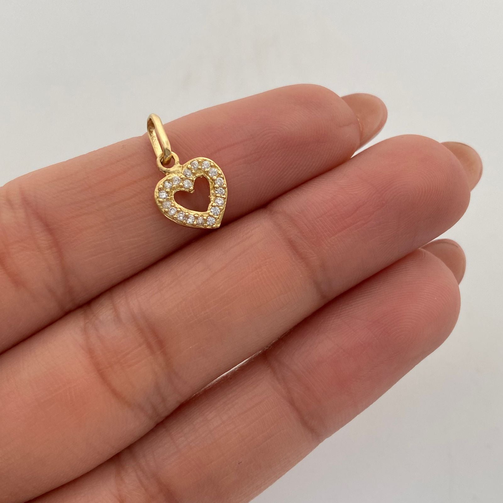 Dije Corazon Silueta Casting Oro amarillo 18k 0,8 Gr / 8,9 mm / 1,6 Cm