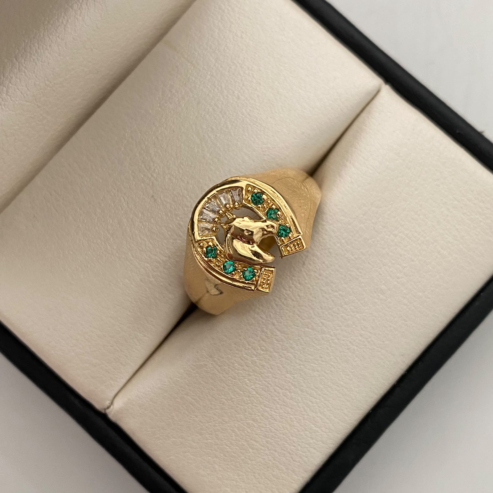 Anillo Caballo Casting Oro amarillo 18k / Talla 10 1/4 / 5,95 Gr / 4,8 mm