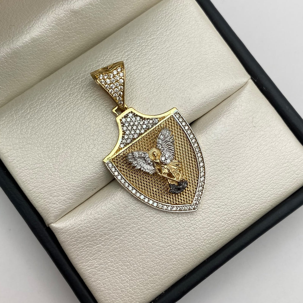 Dije escudo san miguel arcangel circones blancos Oro amarillo y Oro blanco 18k 7,75 Gr / 21,95 mm / 4,2 Cm