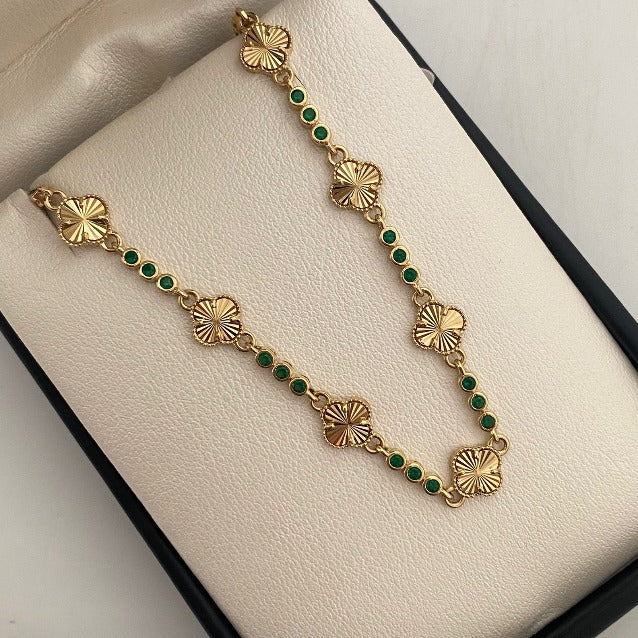 Pulso Trebol diamantado circones verdes broche especial Oro amarillo 18k +1 / 8,8 Gr / 7,7 mm / 21,3 Cm