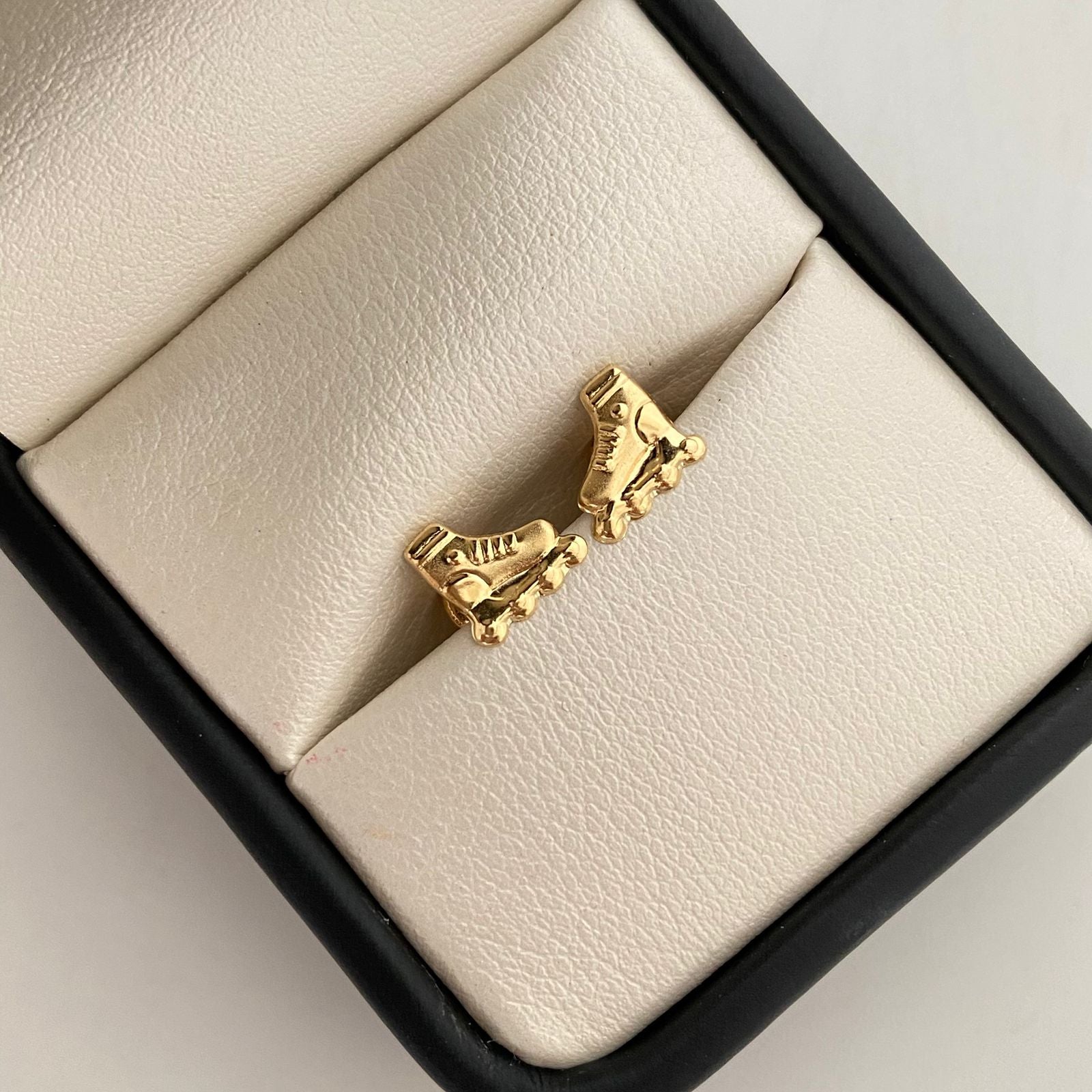 Topos patines  Oro amarillo 18k 0,7 Gr / 7,8 mm