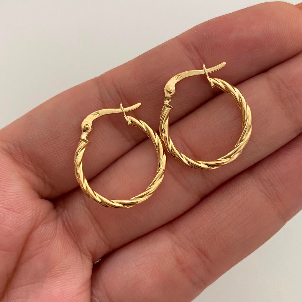 Candonga Entorchada Oro amarillo 18k 1,15 Gr / 2 Cm