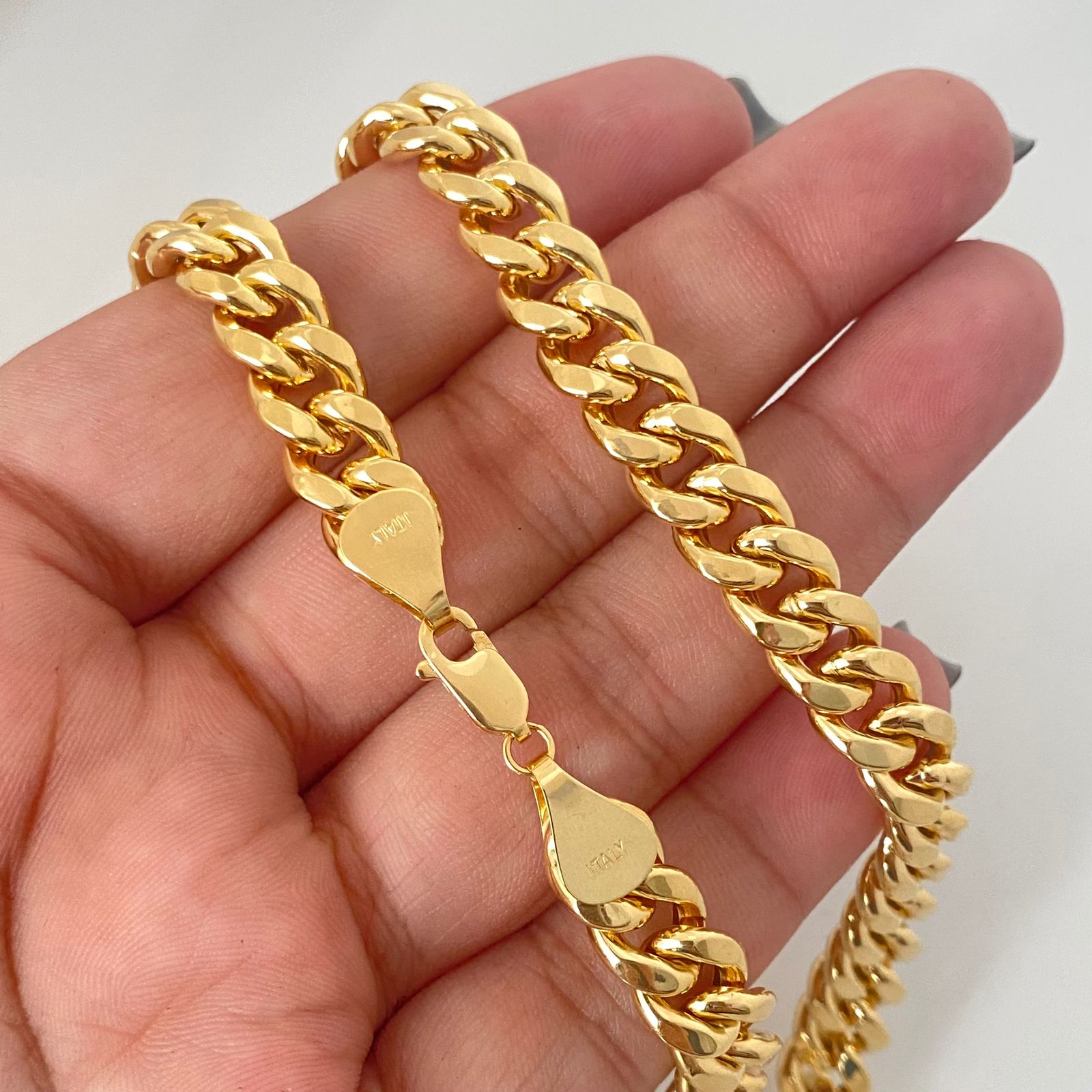 Cadena It cubana  Oro amarillo 18k +1 / 21,45 Gr / 8,7 mm / 60 Cm