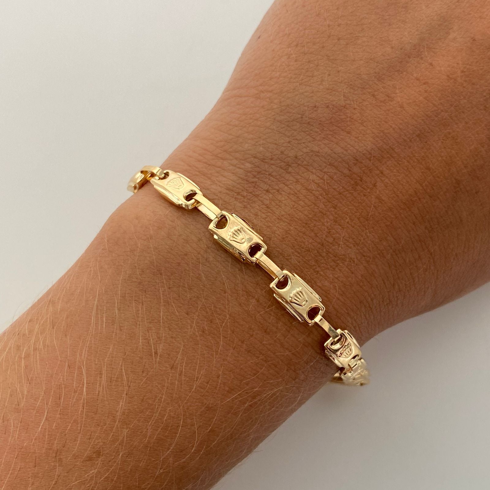 Pulso Rustico Rx Oro amarillo 18k +1 / 4,60 Gr / 5,7 mm / 20 Cm Broche 0,60