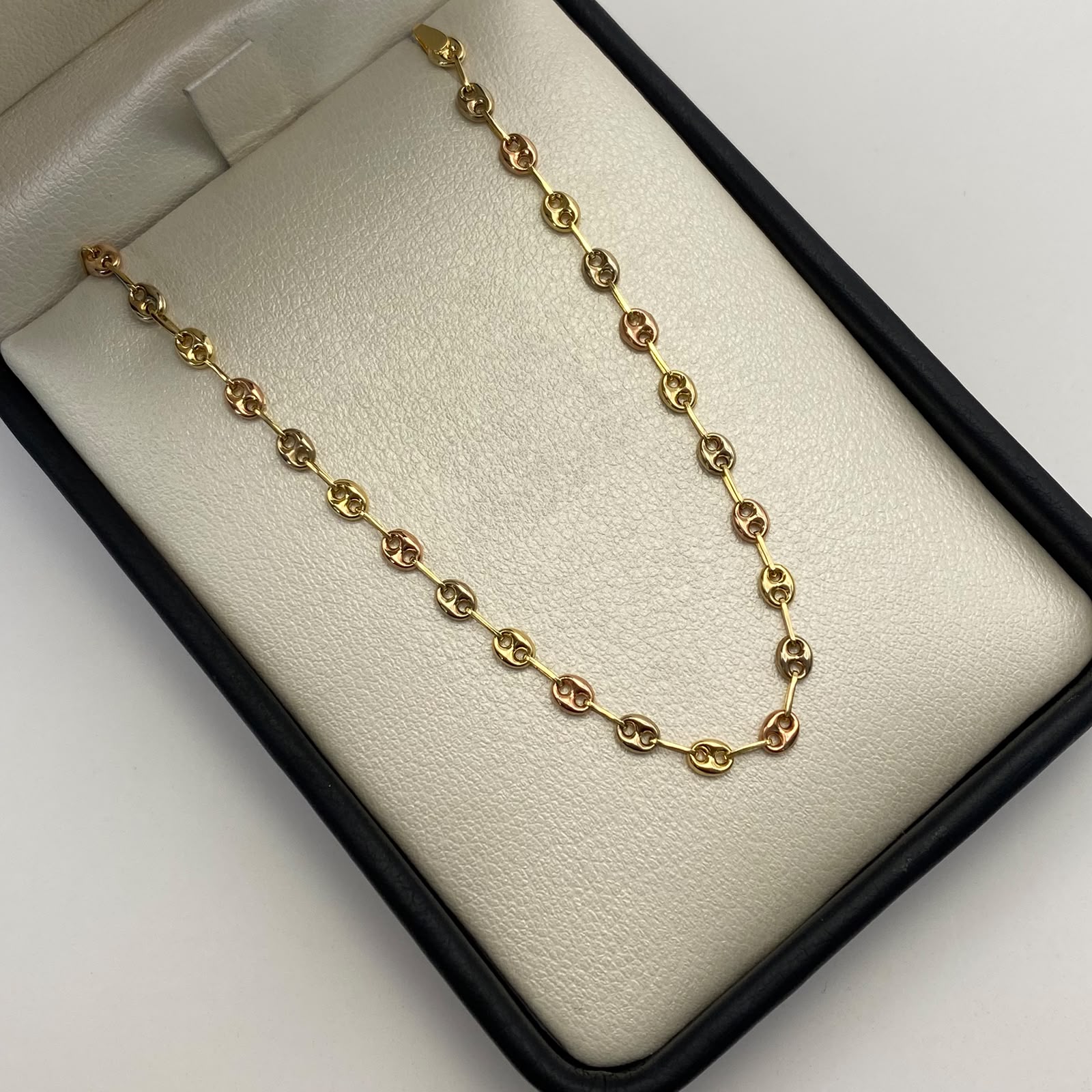 Cadena Baby Gc Liso Tres oros 18k 5,20 Gr / 3,5 mm / 50 Cm Broche 0,30