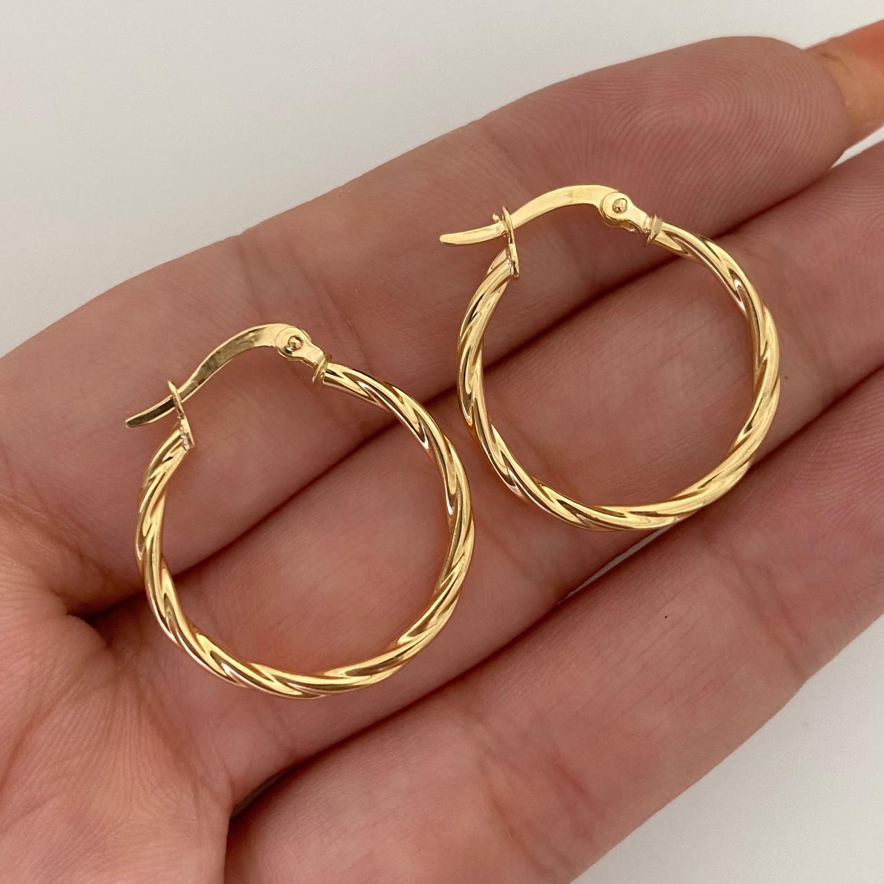 Candonga Entorchada Oro amarillo 18k 1,35 Gr / 2,5 Cm