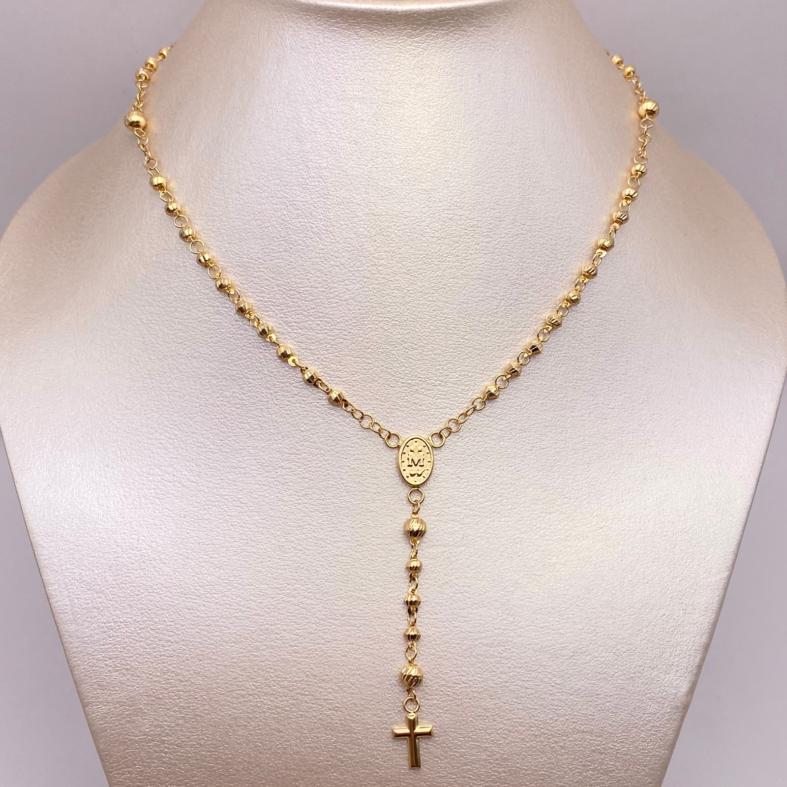 Rosario bola diamantada 4 y 3 Oro amarillo 18k 5,42 Gr / 45 Cm  Broche 0,40