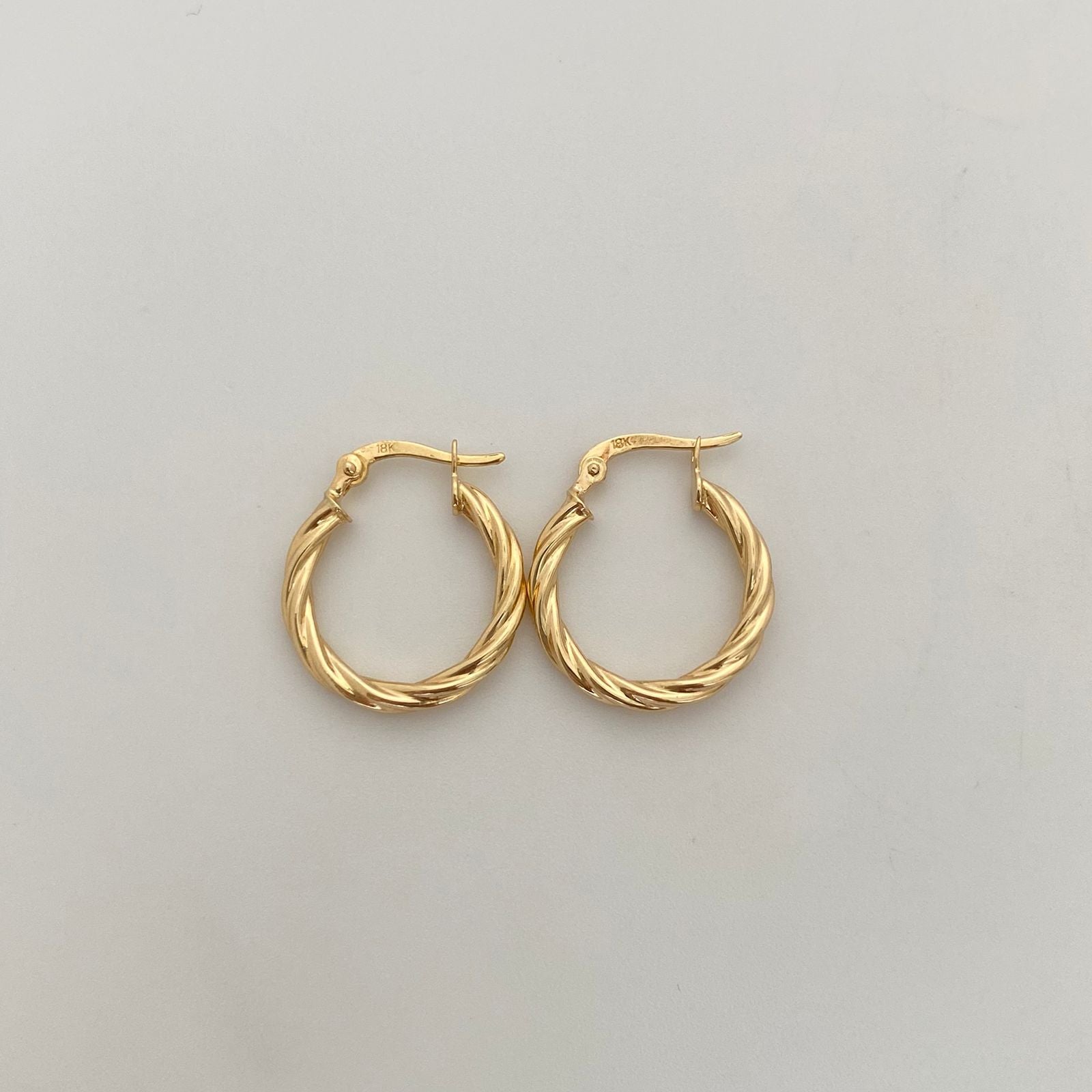 Candonga Entorchada Oro amarillo 18k 1,5 Gr / 2 Cm