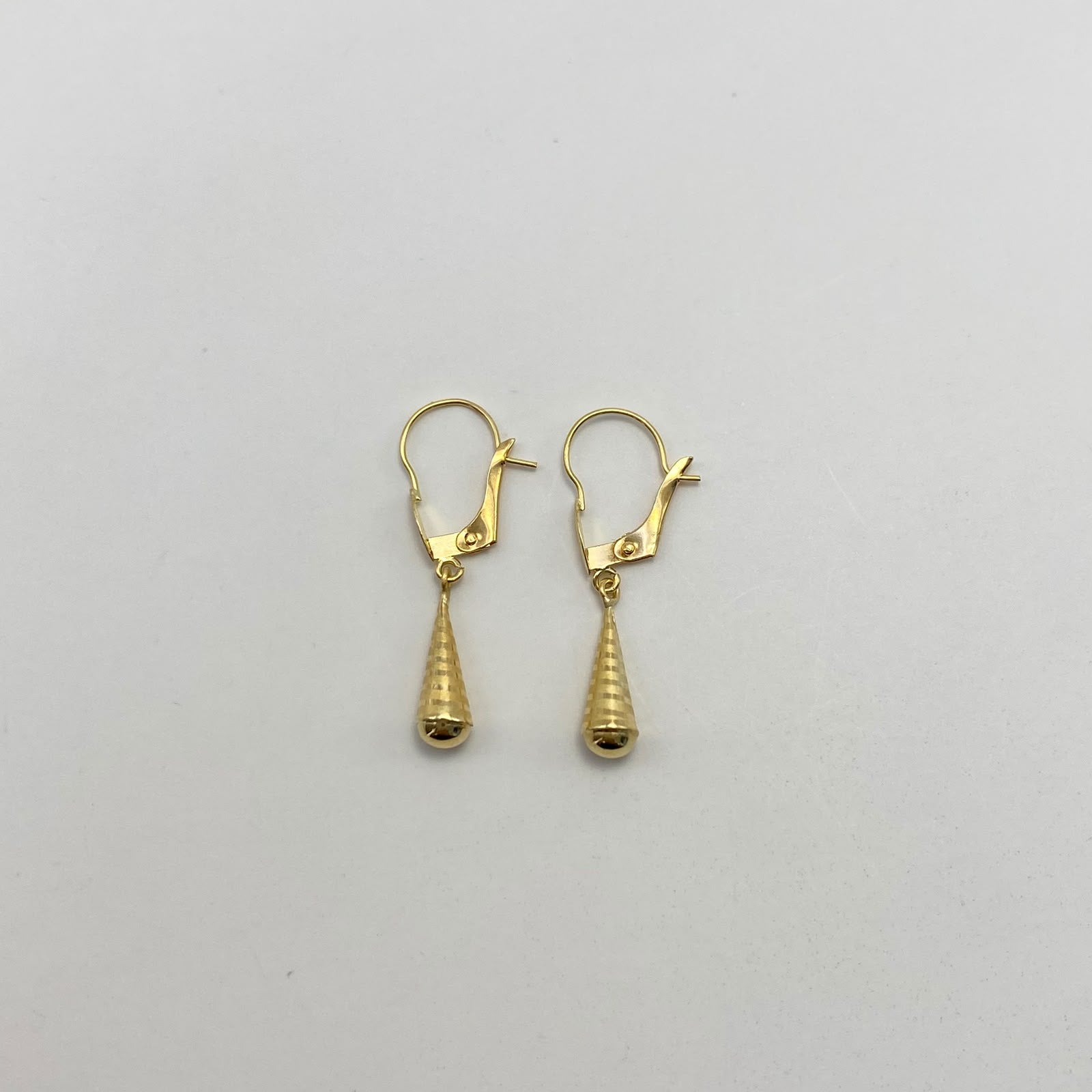 Candonga Mini Lagrima Oro amarillo 18k 0,6 Gr / 2,6 Cm