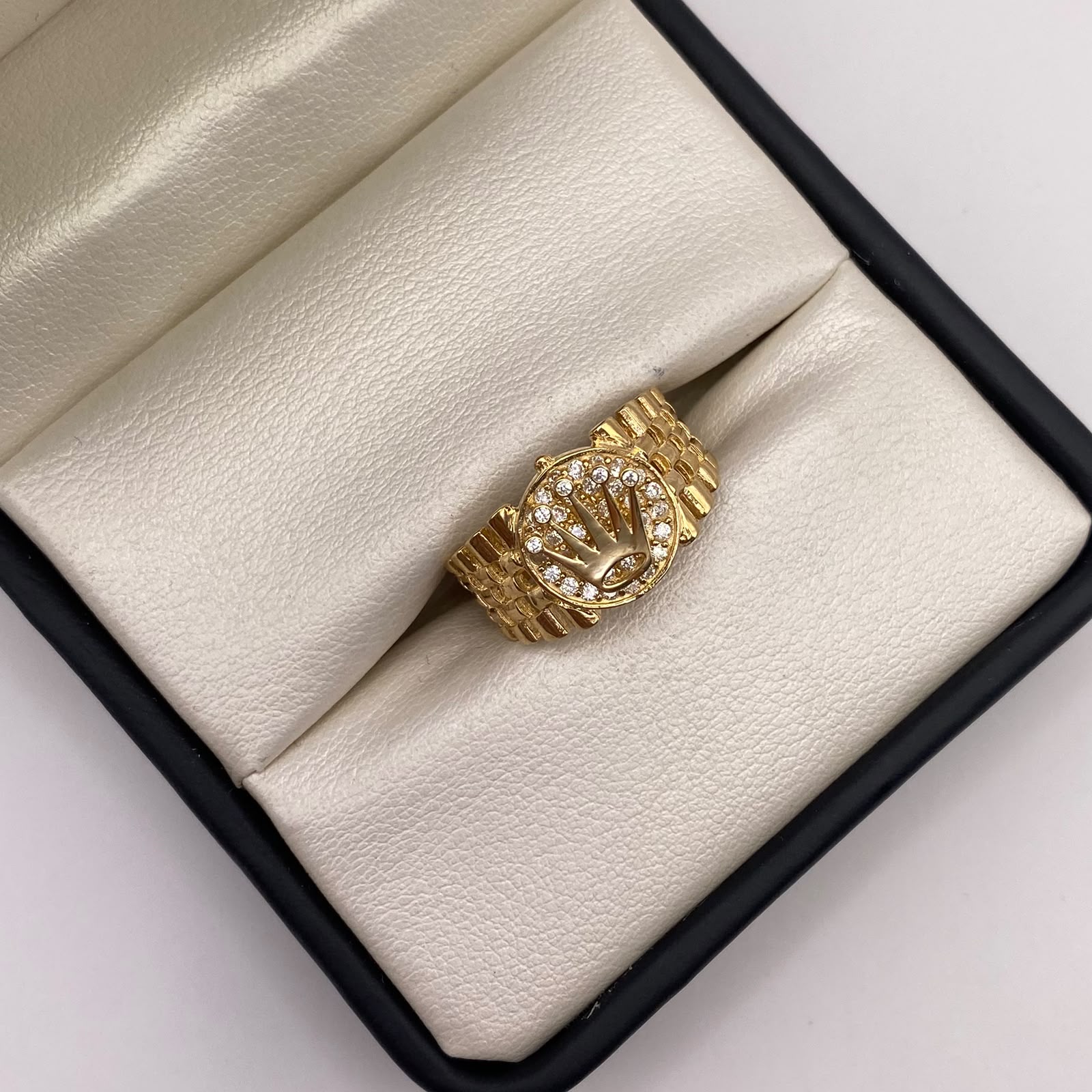 Anillo Corona rx circones blancos Oro amarillo 18k / Talla 8 1/2 / 5,55 Gr / 5,7 mm