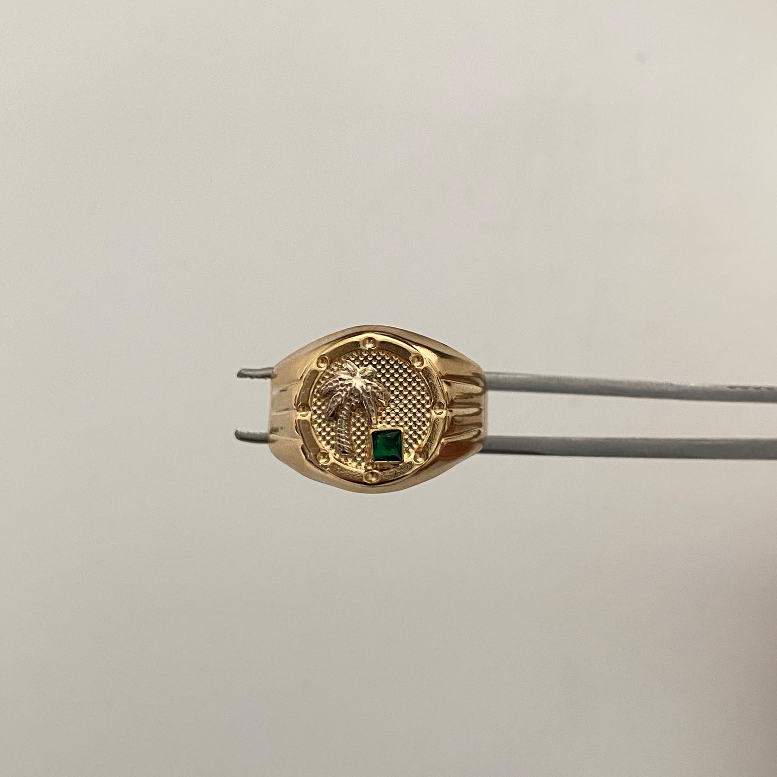 Anillo Palmera Circon Verde Oro amarillo 18k / Talla 9 / 2,95 Gr / 4,3 mm