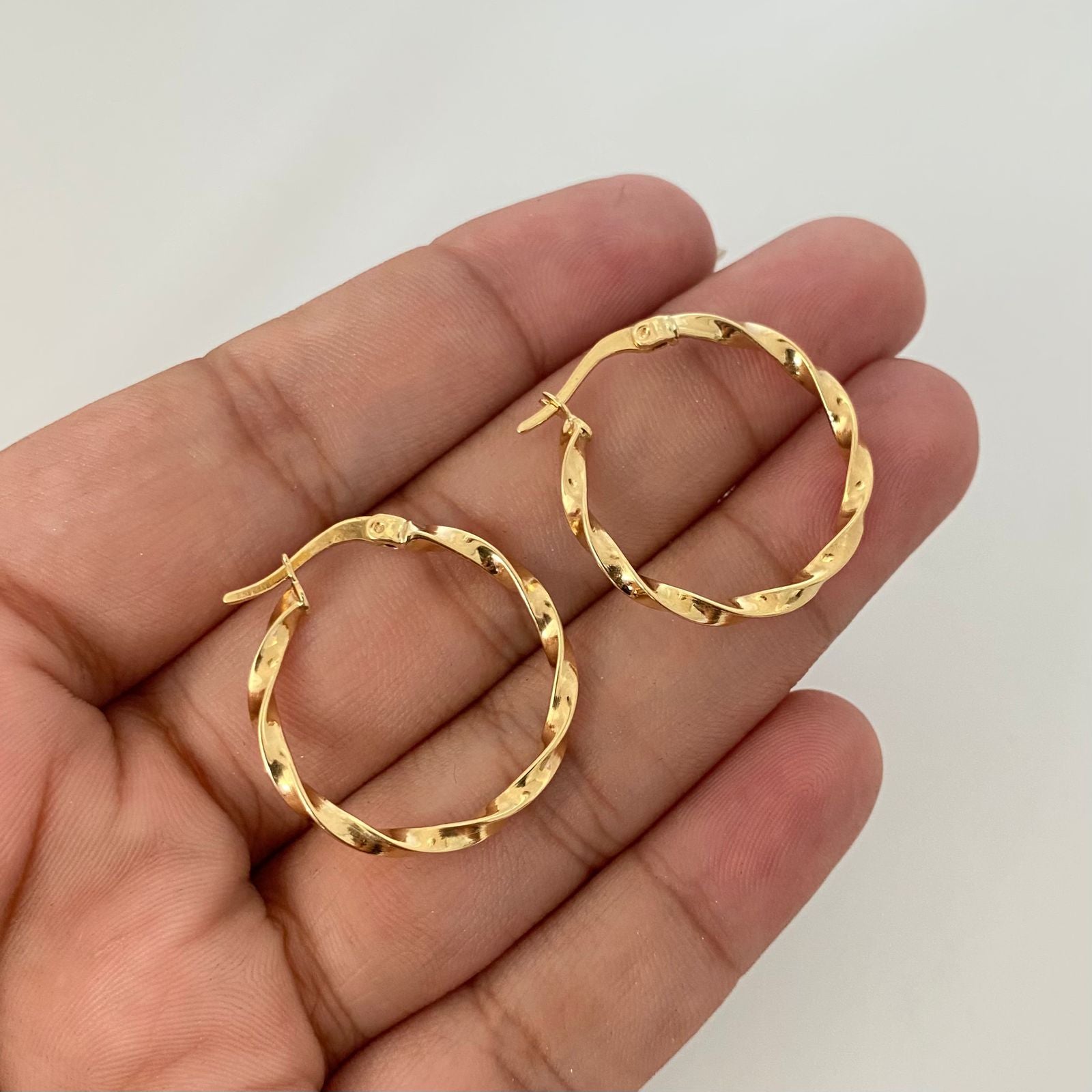 Candonga entorchada Oro amarillo 18k 1,60 Gr / 2,5 Cm