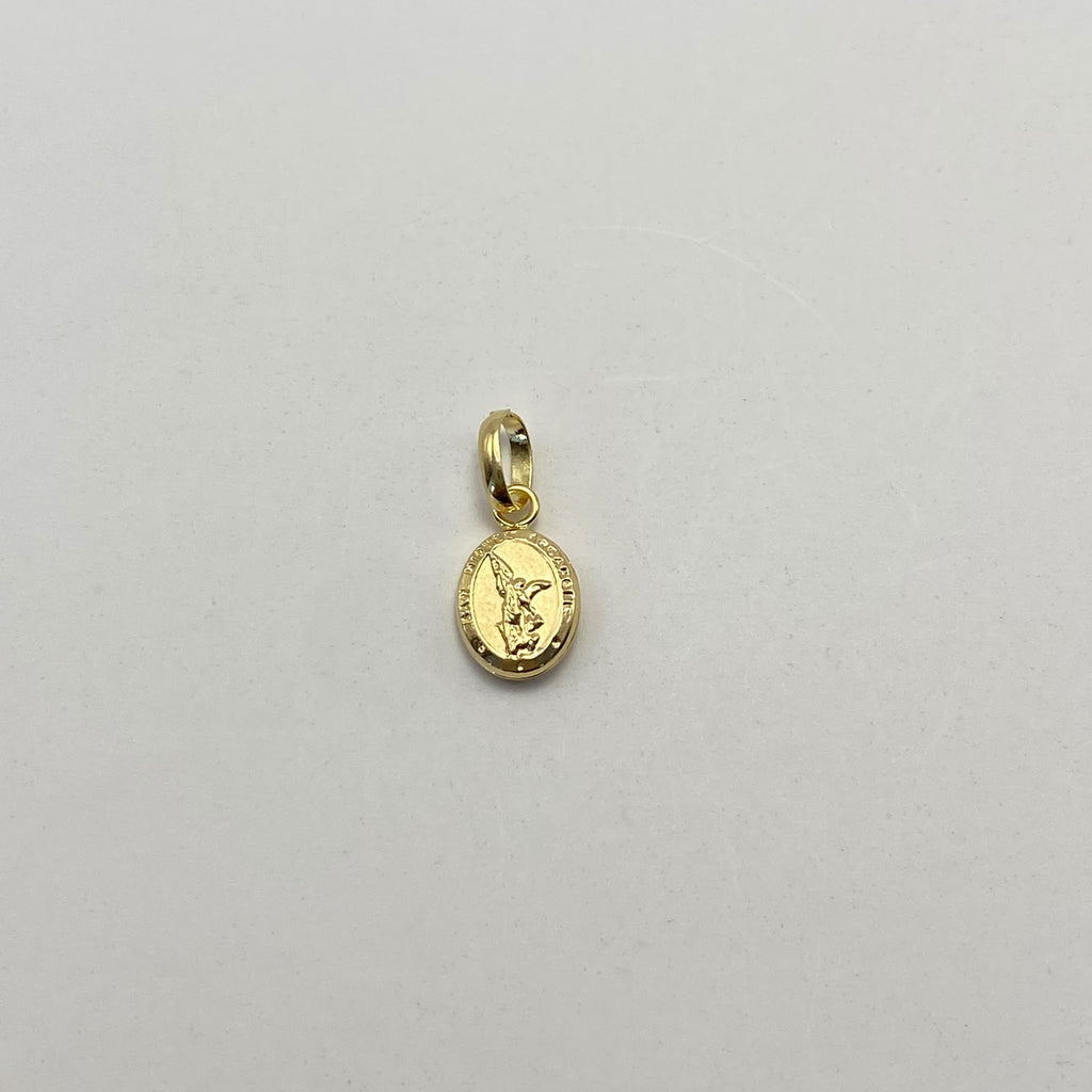 Dije San miguel arcangel Oro amarillo 18k 0,35 Gr / 6,6 mm / 1,5 Cm