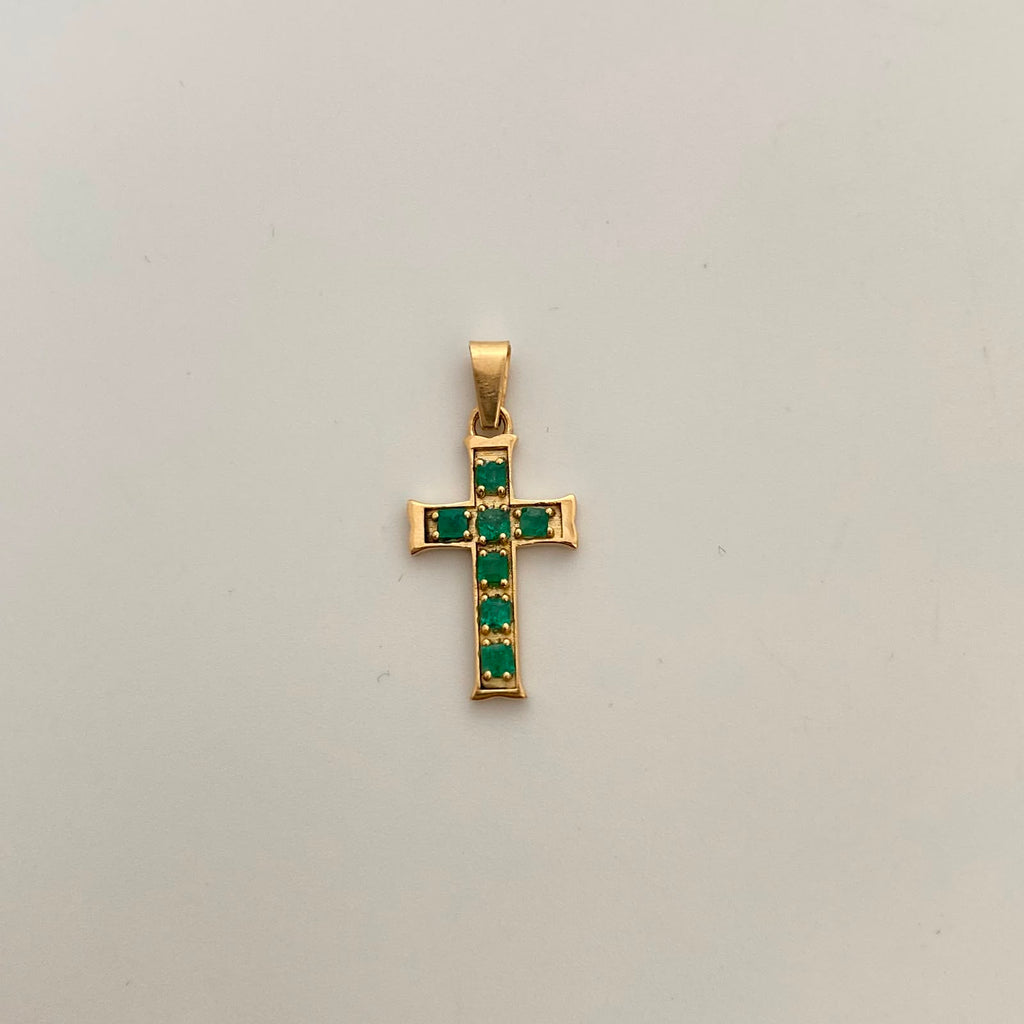 Dije Cruz 0.59 Puntos de Esmeralda Oro amarillo 18k 2 Gr / 13,2 mm / 2,8 Cm