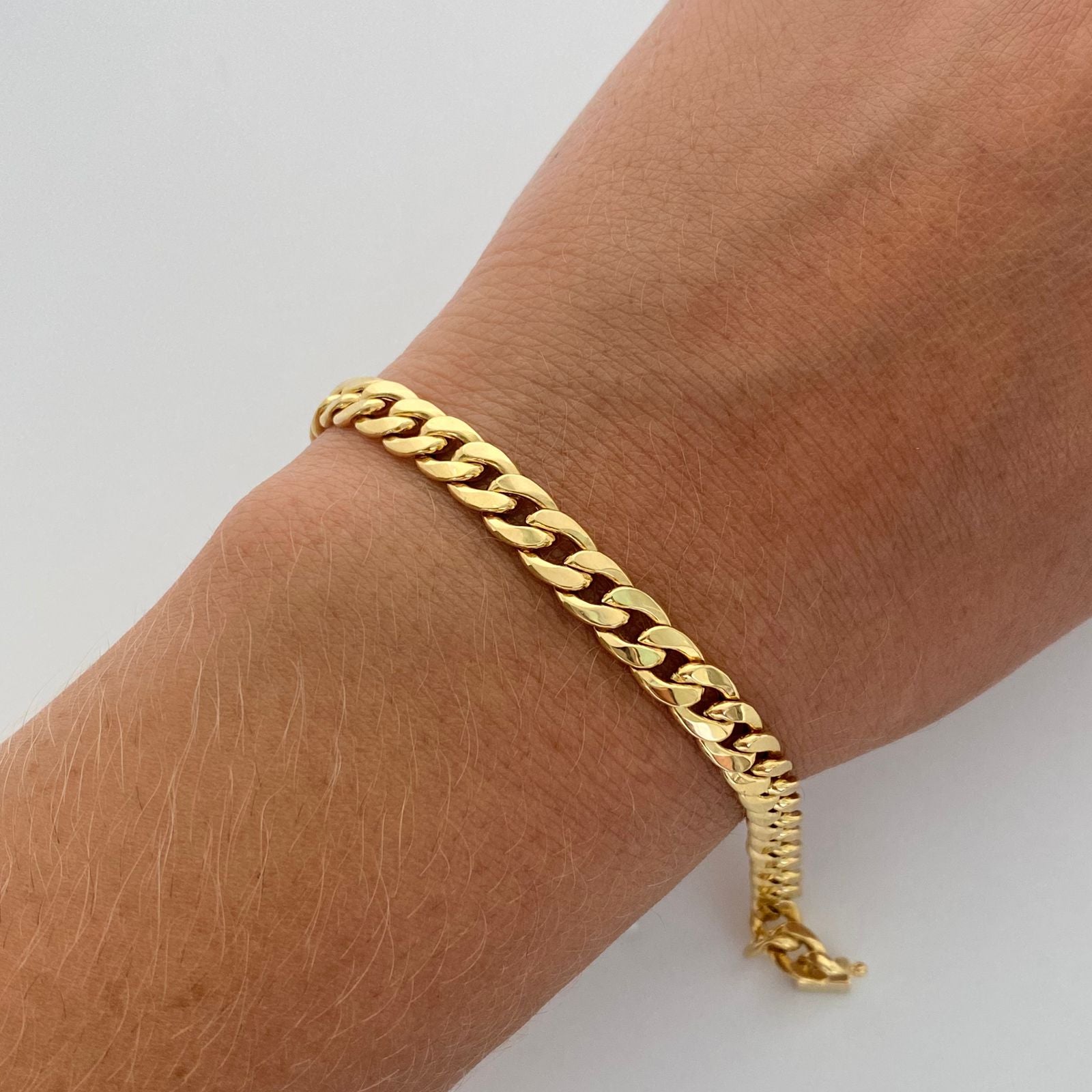 Pulso It Cubano Broche Especial Oro amarillo 18k +1 / 5,45 Gr / 5,6 mm / 20,5 Cm