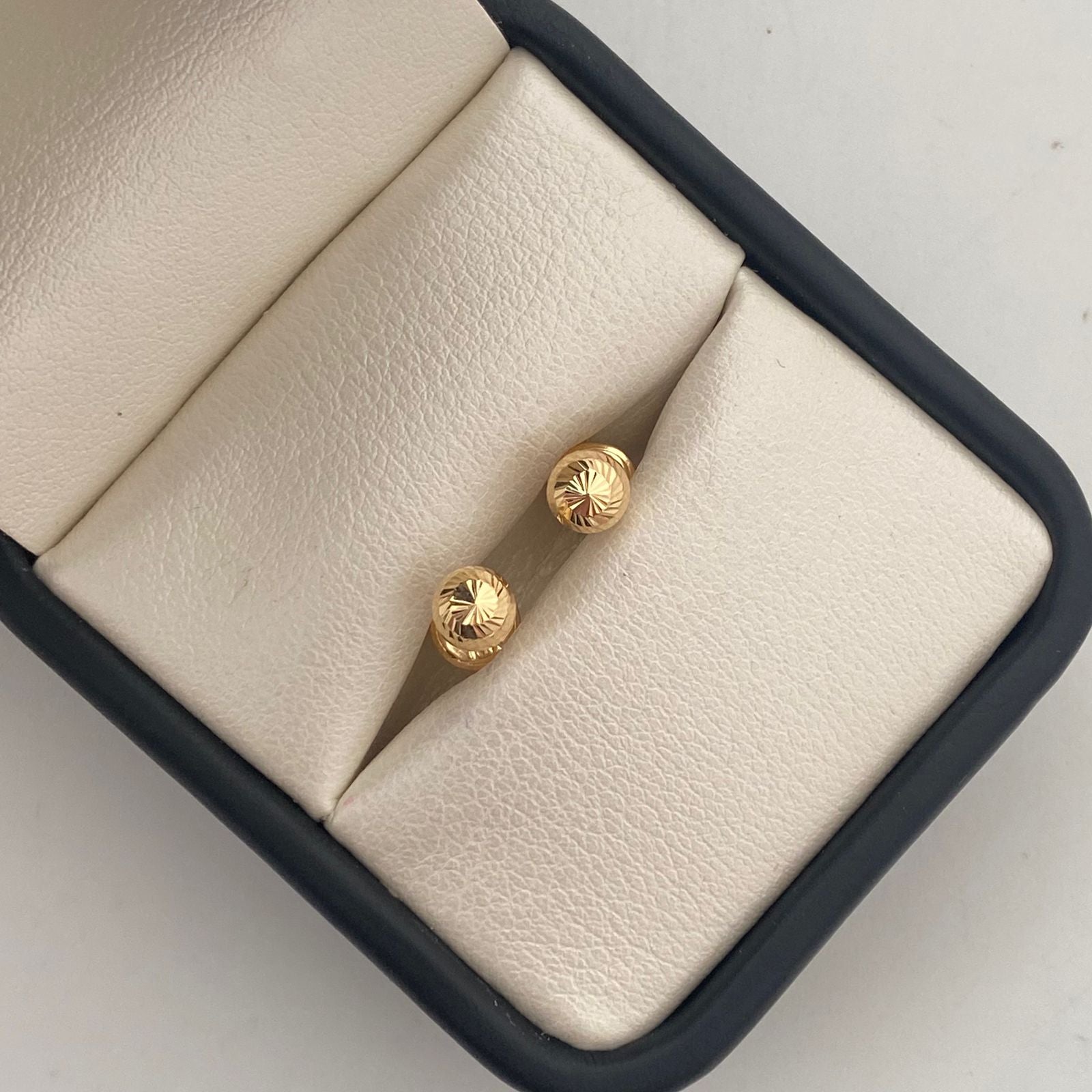 Topos Bola Diamantada 5mm Oro amarillo 18k 0,6 Gr