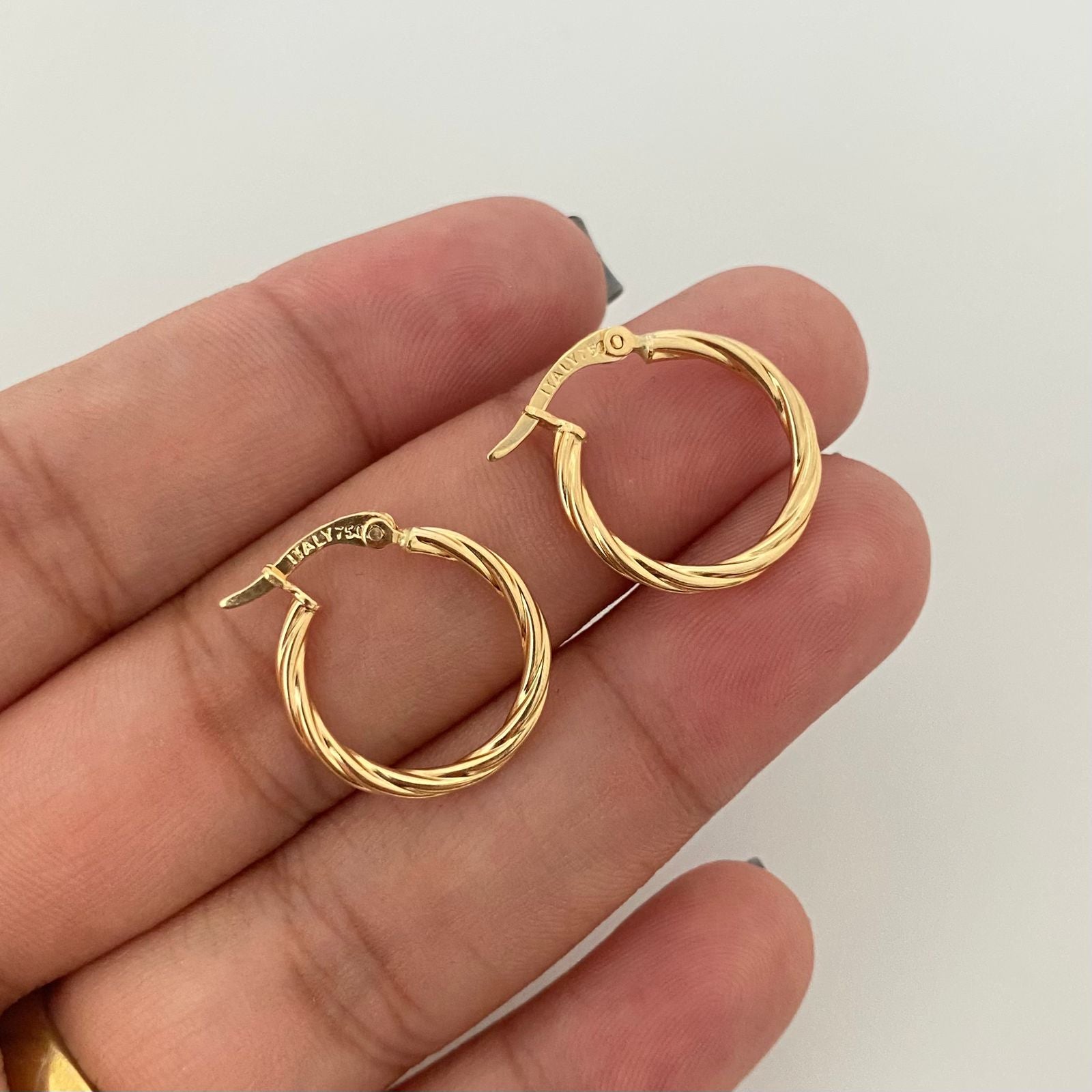 Candonga entorchada Oro amarillo 18k 1,5 Gr / 1,8 Cm