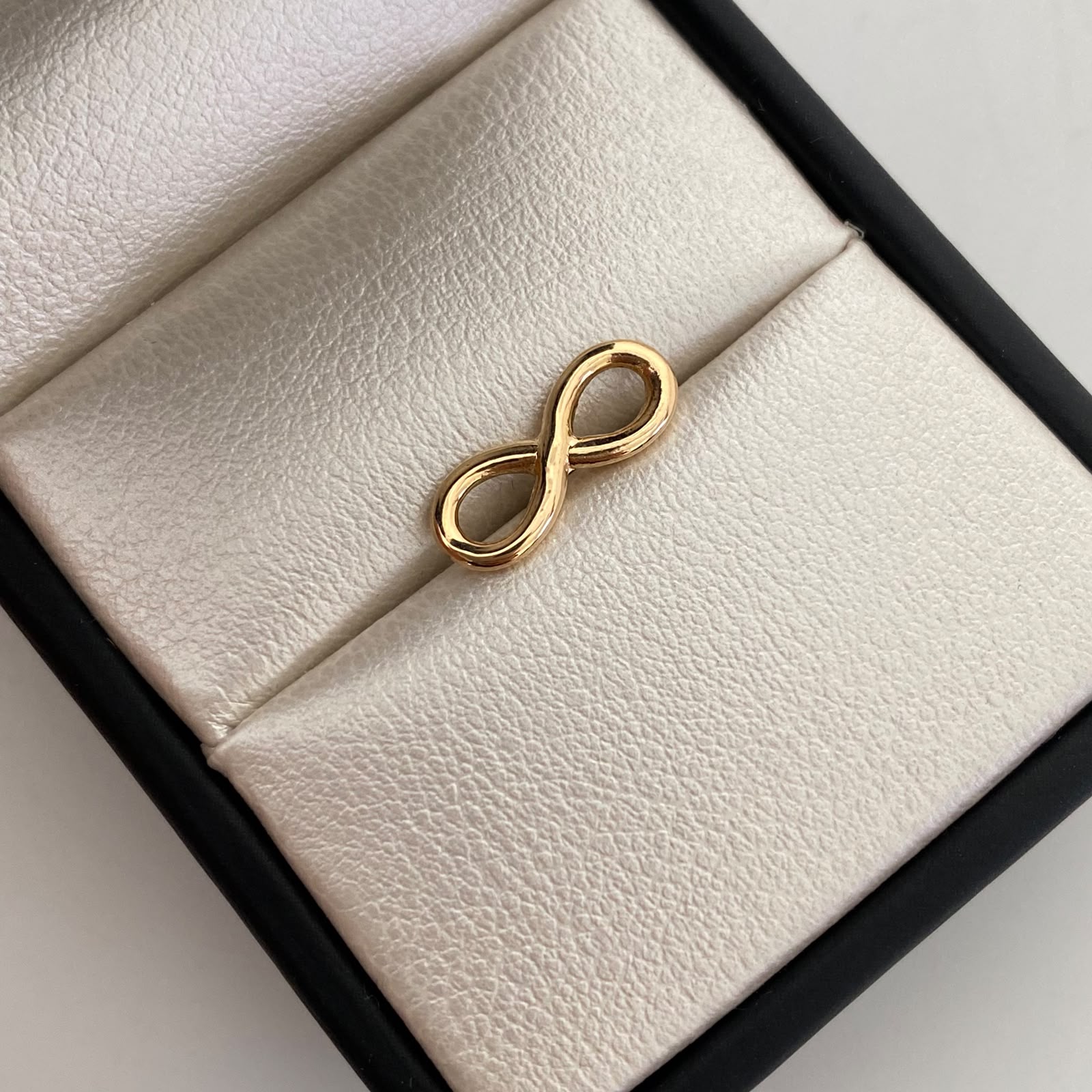 Herraje Infinito Oro amarillo 18k 0,45 Gr / 1,5 Cm