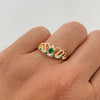 Anillo 15 corona con circones verdes y blancos  Oro amarillo 18k / Talla 7 3/4 / 2,35 Gr