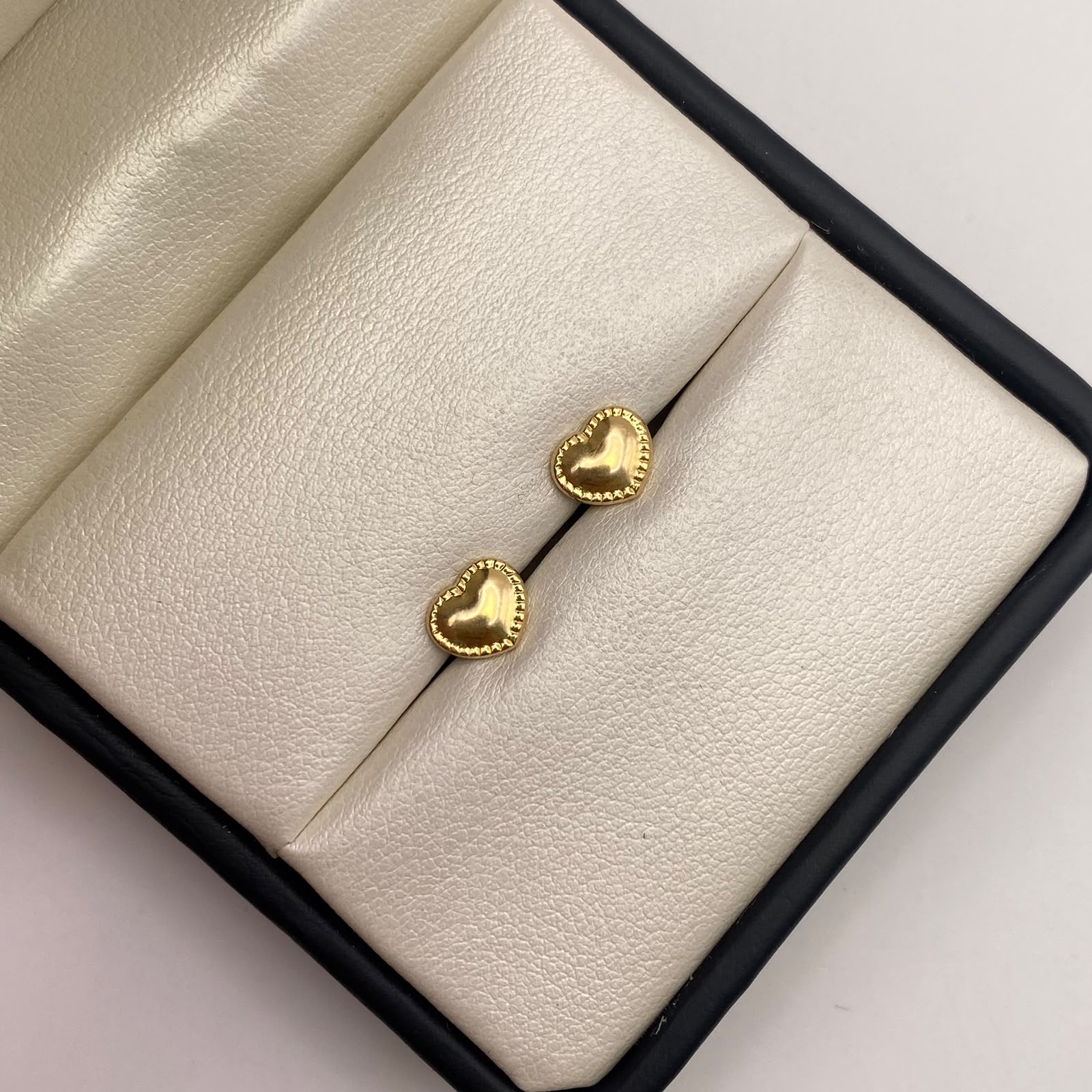 Topos Corazon borde diamantado Oro amarillo 18k 0,7 Gr / 8,1 mm
