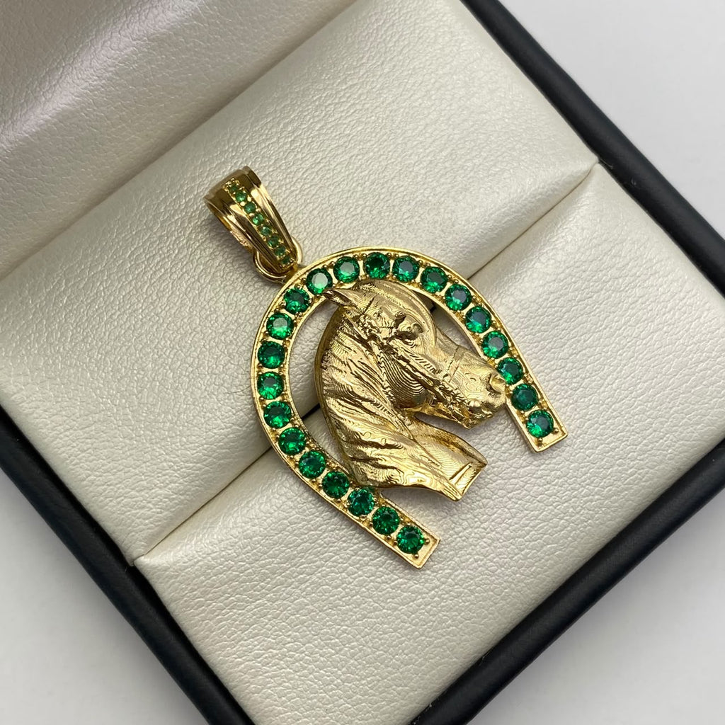 Dije Herradura caballo circones verdes Oro amarillo 18k 10,25 Gr / 25 mm / 4 Cm