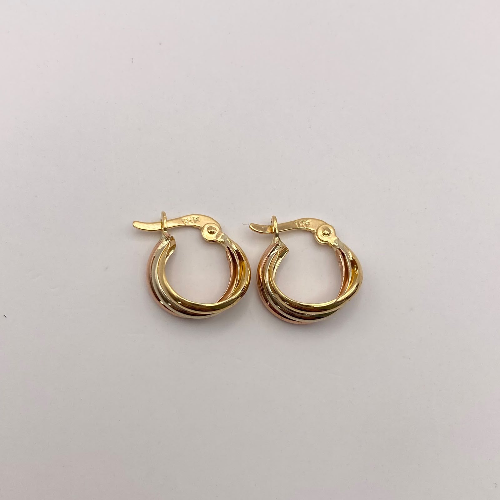 Candonga lisa Tres oros 18k 1,4 Gr / 1,5 Cm