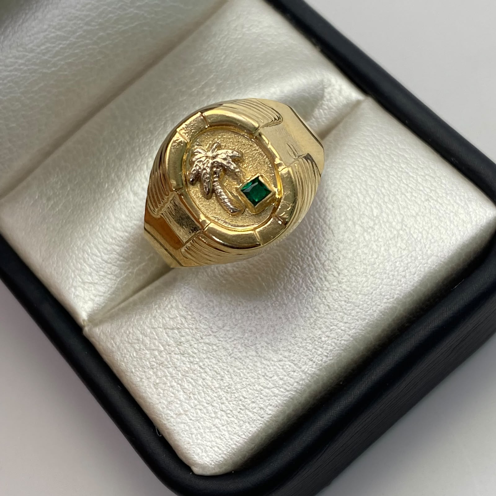 Anillo Plamera Circon Oro amarillo y Oro blanco 18k / Talla 10 1/2 / 3,7 Gr / 4,5 mm