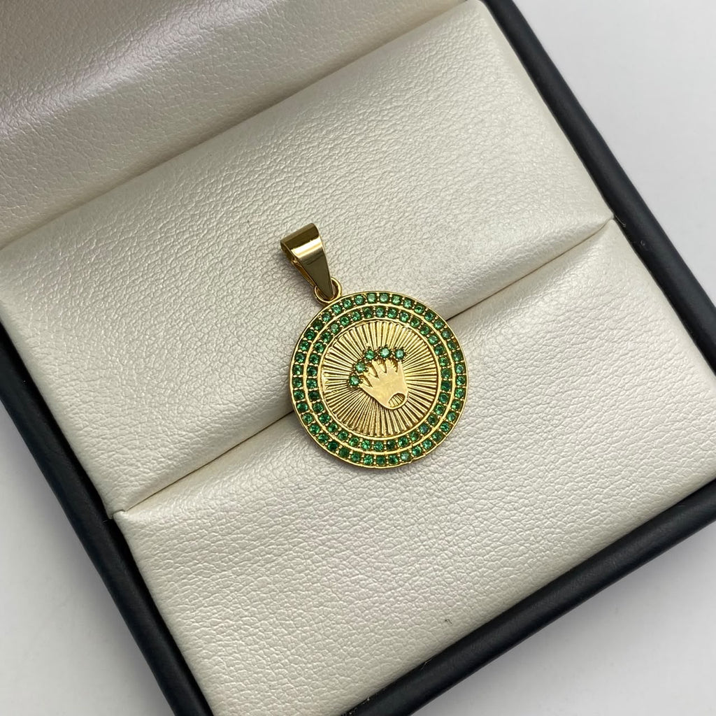 Dije Corona rx circones verdes Oro amarillo 18k 3,25 Gr / 18,4 mm / 2,5 Cm