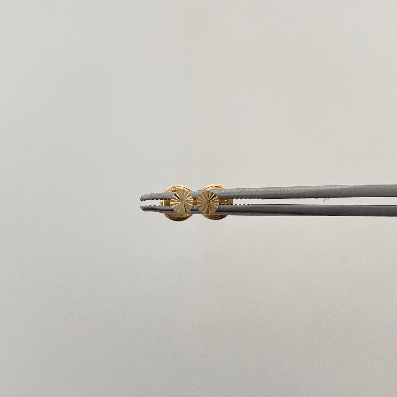 Topos Planos redondos diamantados Oro amarillo 18k 0,37 Gr / 3,2 mm