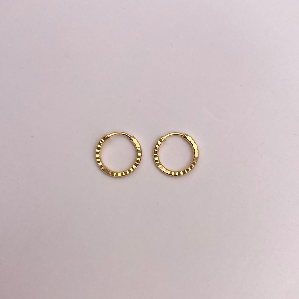 Candonga imperdible diamantadas Oro amarillo 18k 0,42 Gr / 0,8 Cm