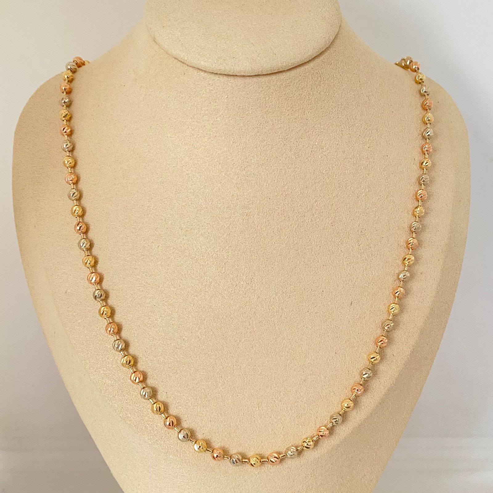 Cadena militar diamantada Tres oros 18k +1 / 20,95 Gr / 3,8 mm / 56 Cm Broche 0,80