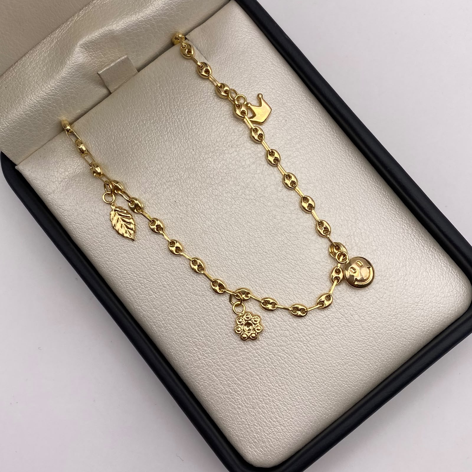 Tobillera gc dijes Oro amarillo 18k 4,20 Gr / 3,2 mm / 26 Cm Broche 0,40