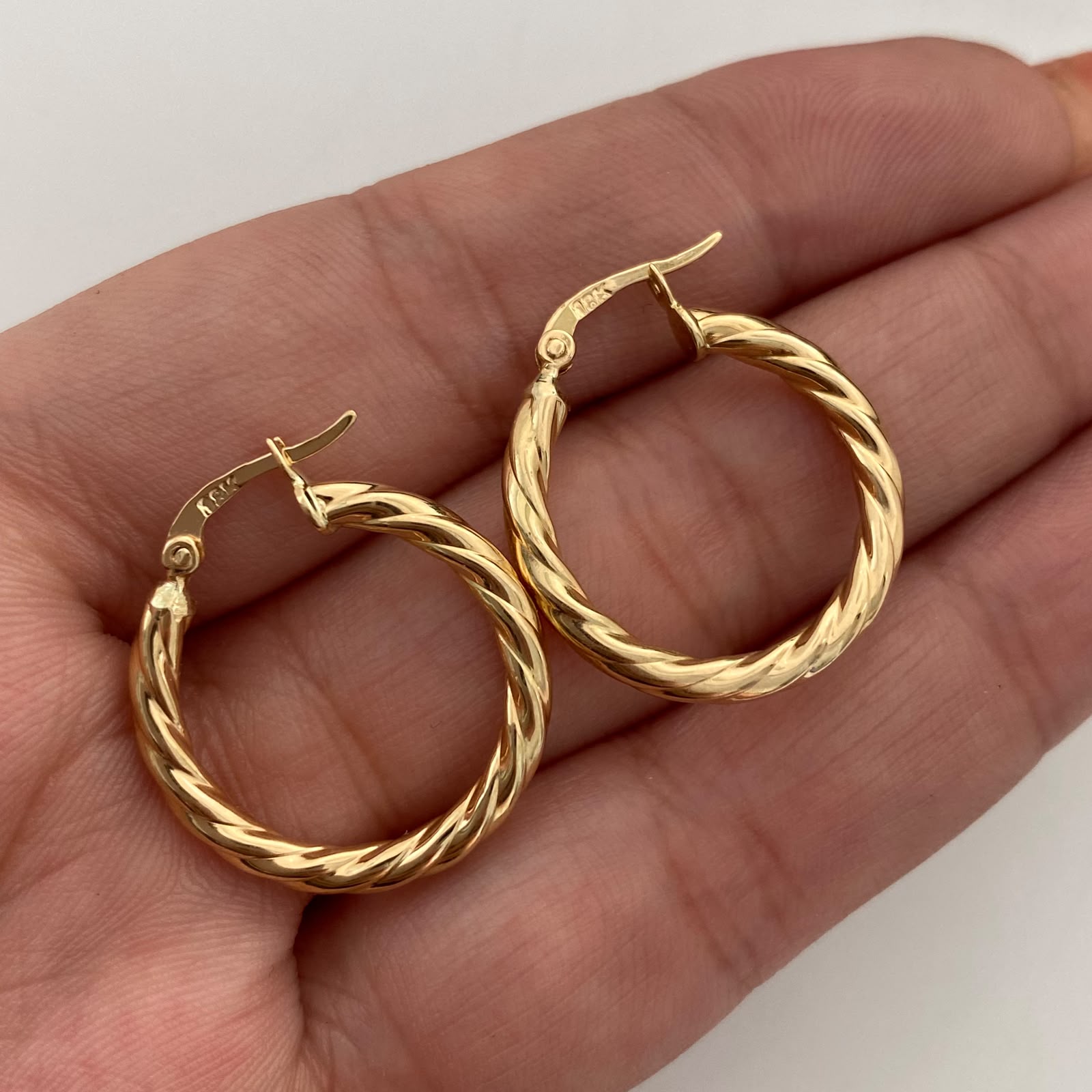 Candonga Entorchada Oro amarillo 18k 2,05 Gr / 2,5 Cm