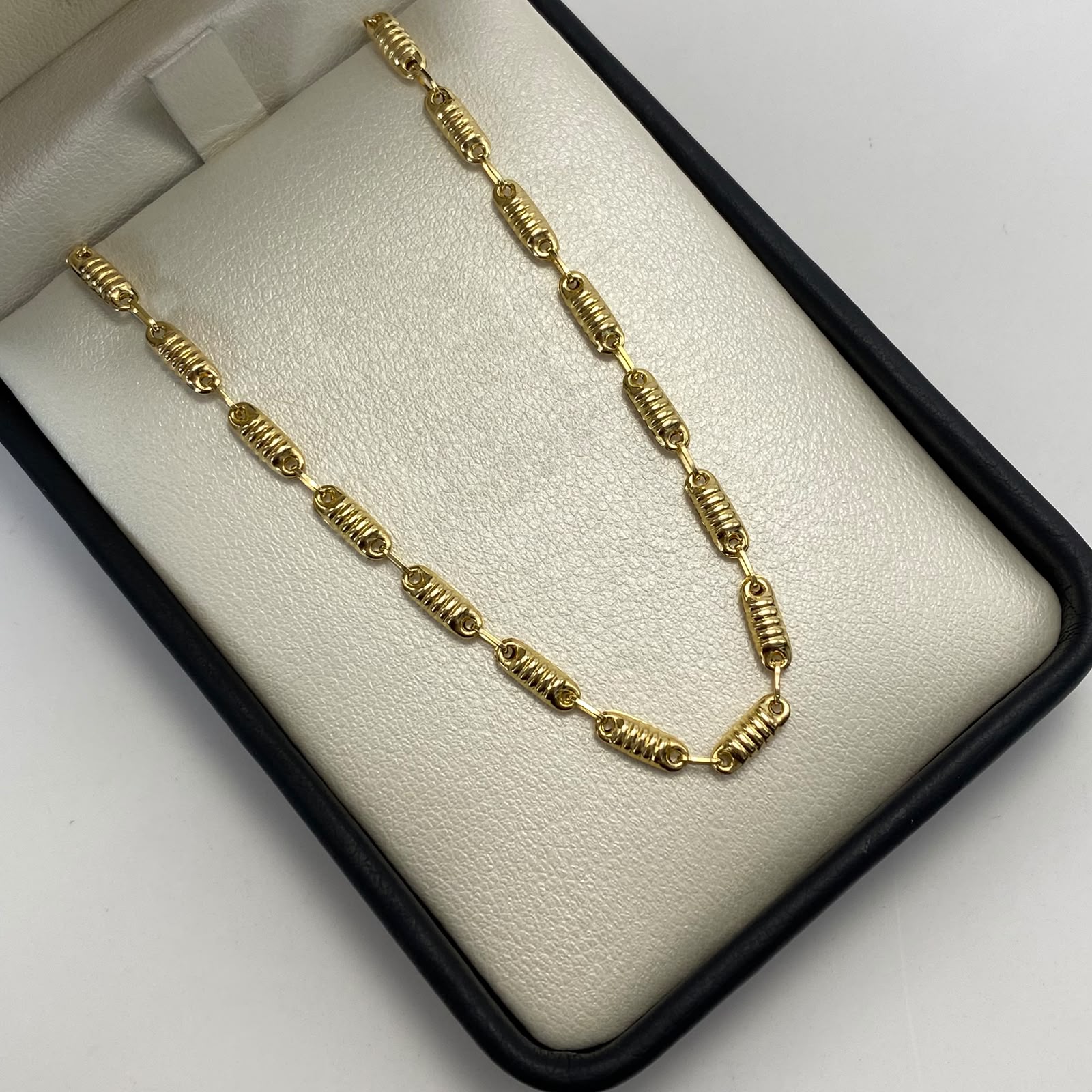 Cadena Rustica Barriles  Oro amarillo 6,80 Gr / 3,1 mm / 60 Cm Broche 0,40