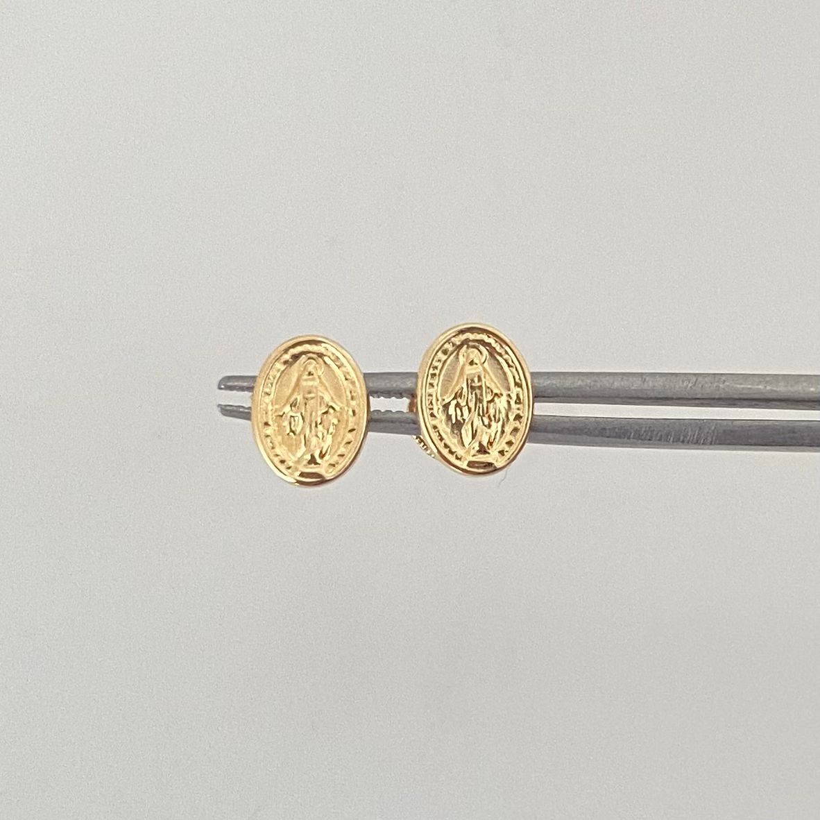 Topos virgen milagrosa ovalada Oro amarillo 18k 0,75 Gr / 6 mm
