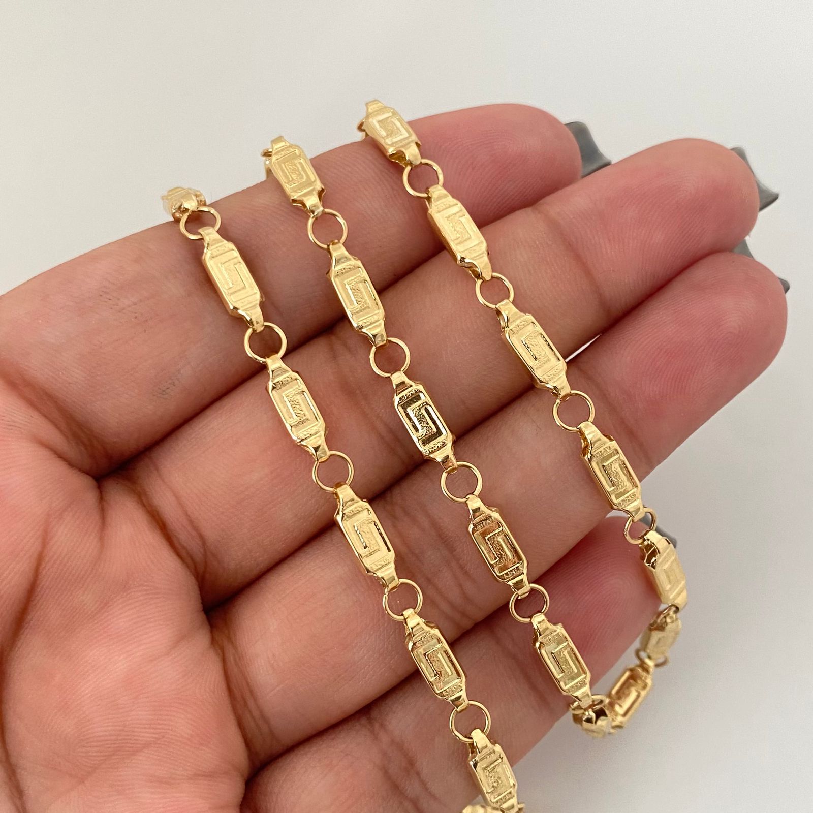 Cadena rustica rectangular sello Oro amarillo 18k 12,75 Gr / 4,0 mm / 60 Cm Broche 0,60