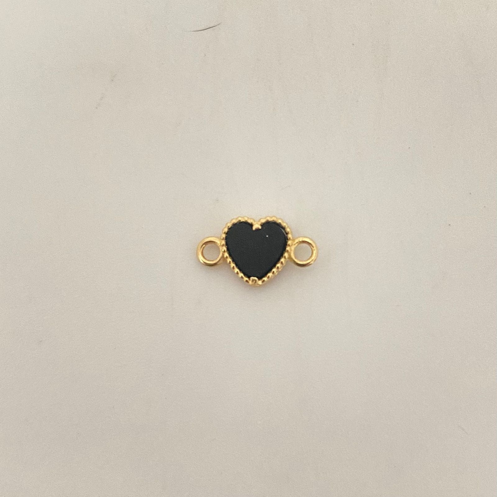 Herraje corazon fondo negro  Oro amarillo 18k 0,65 Gr / 1,7 Cm