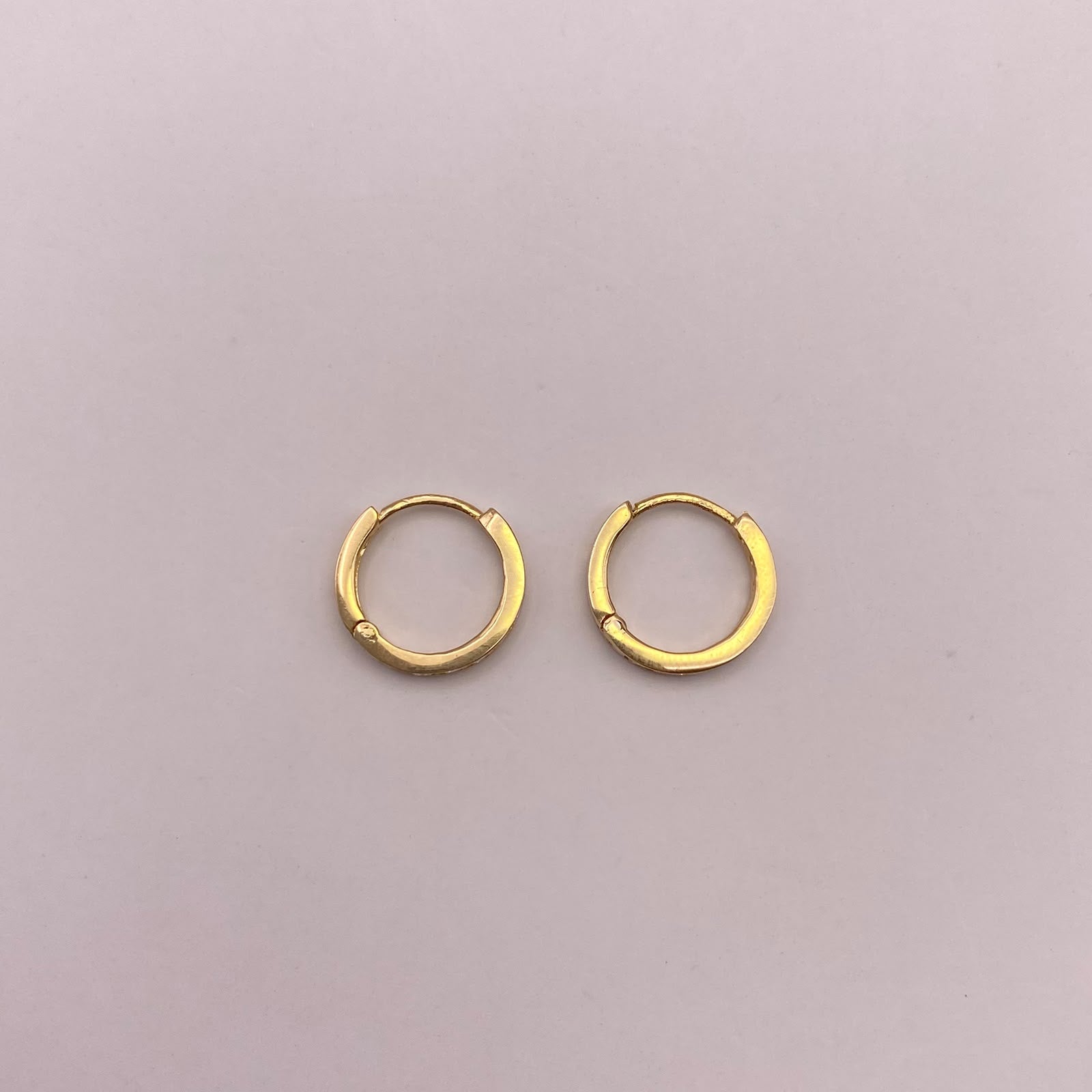 Candonga Tipo huggies Oro amarillo 18k 1,15 Gr / 1 Cm