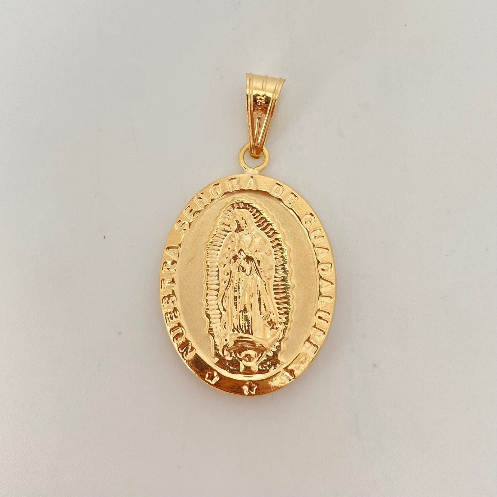 Dije virgen guadalupe Oro amarillo 18k 4,05 Gr / 4,2 Cm