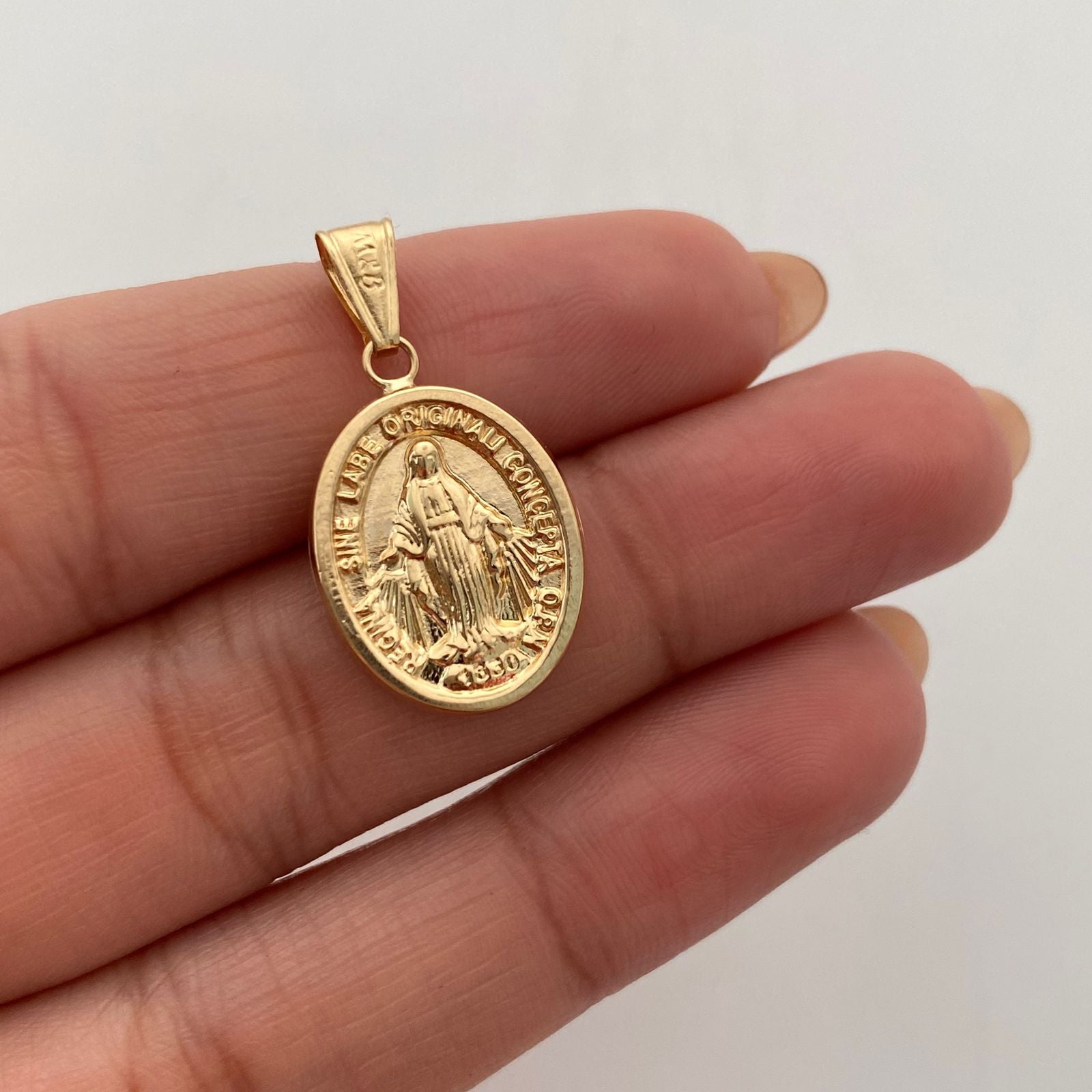 Dije Virgen Milagrosa Oro amarillo 18k 1,3 Gr / 14,5 mm / 2,6 Cm