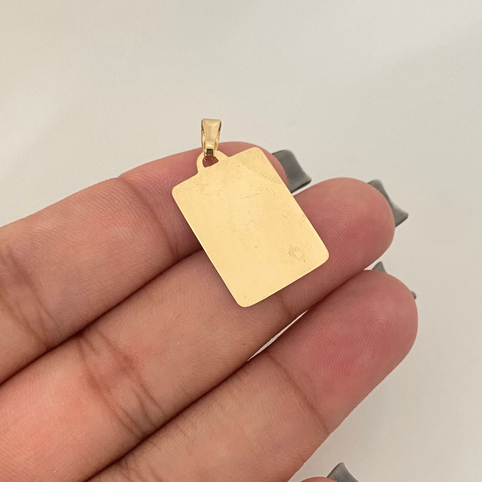 Dije placa lisa Oro amarillo 18k 1,45 Gr / 2,8 Cm