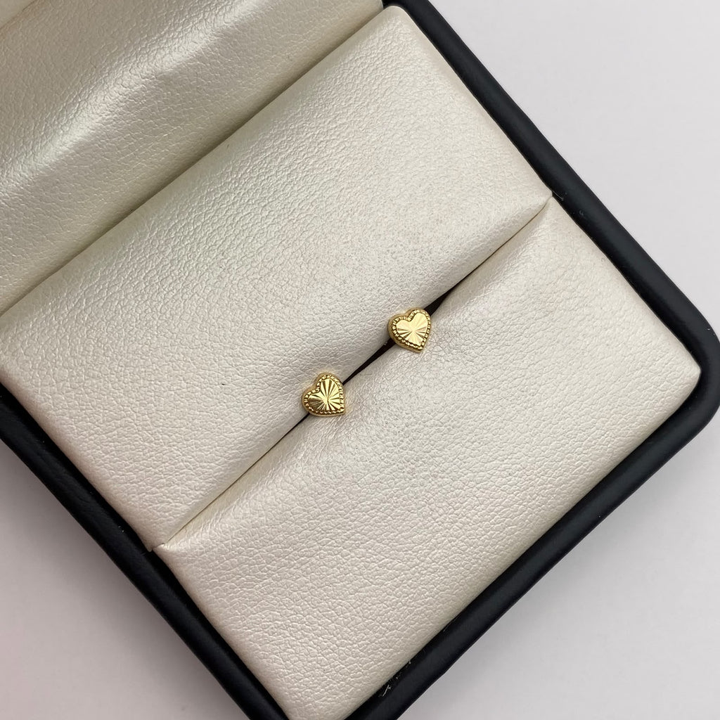 Topos Corazon fondo diamantado Oro amarillo 18k 0,5 Gr / 5,1 mm