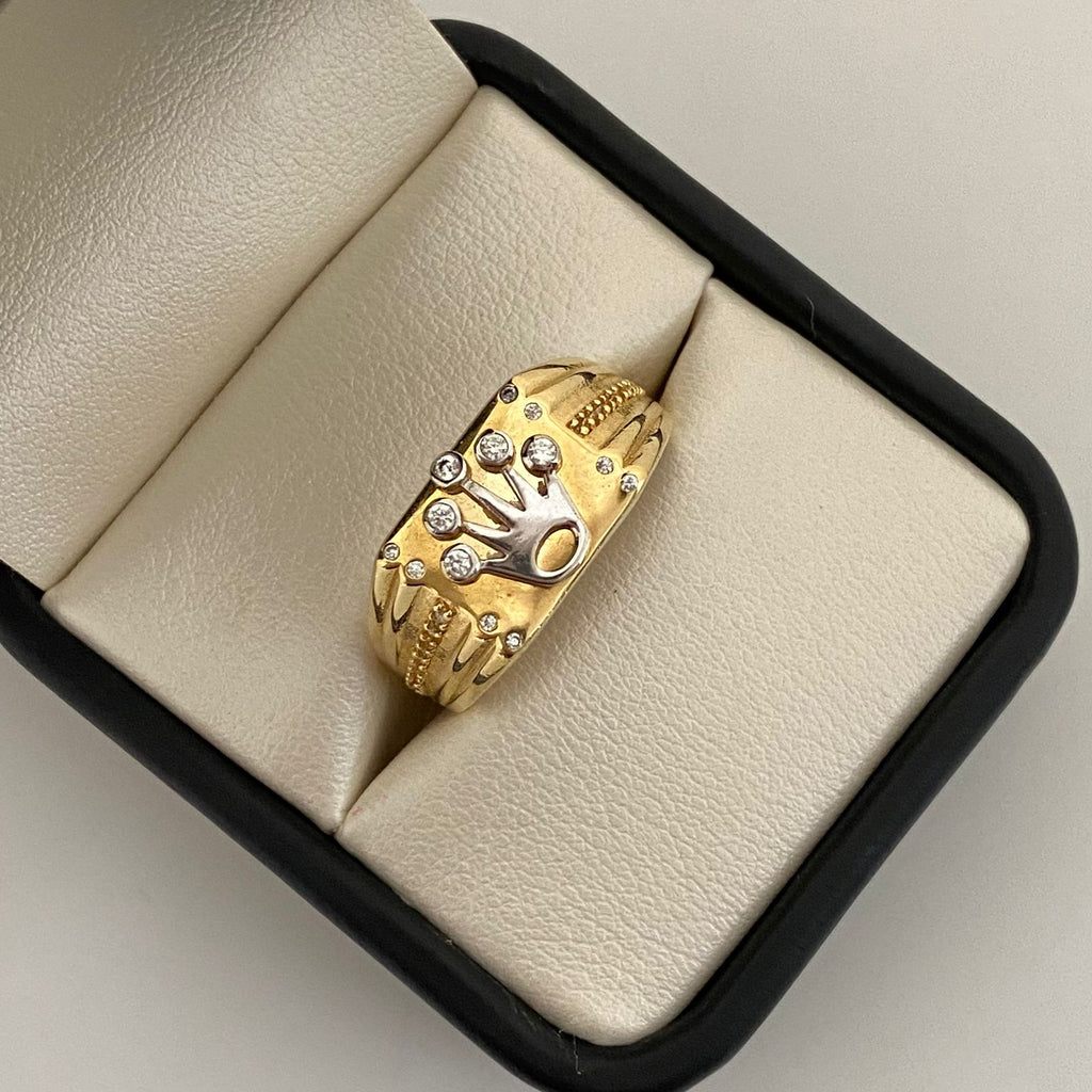 Anillo relieve silueta corona rx Oro amarillo y Oro blanco 18k / Talla 10 1/2 / 5,75 Gr